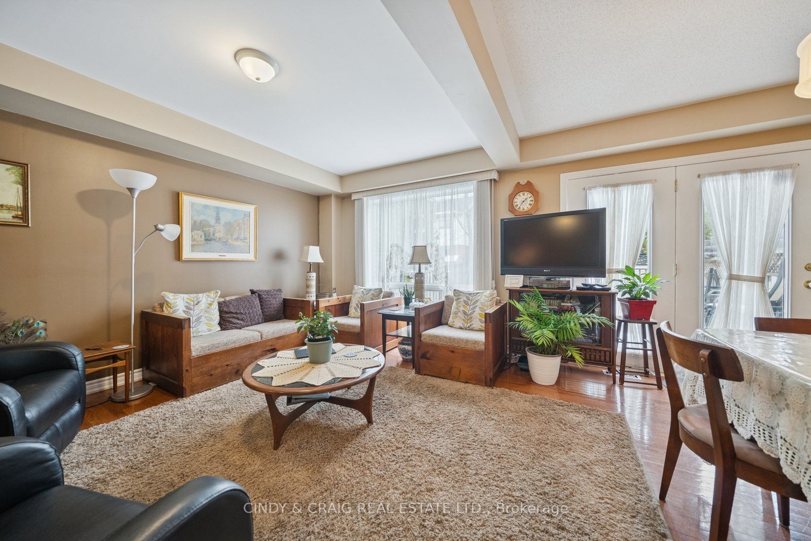 134 Richfield Square