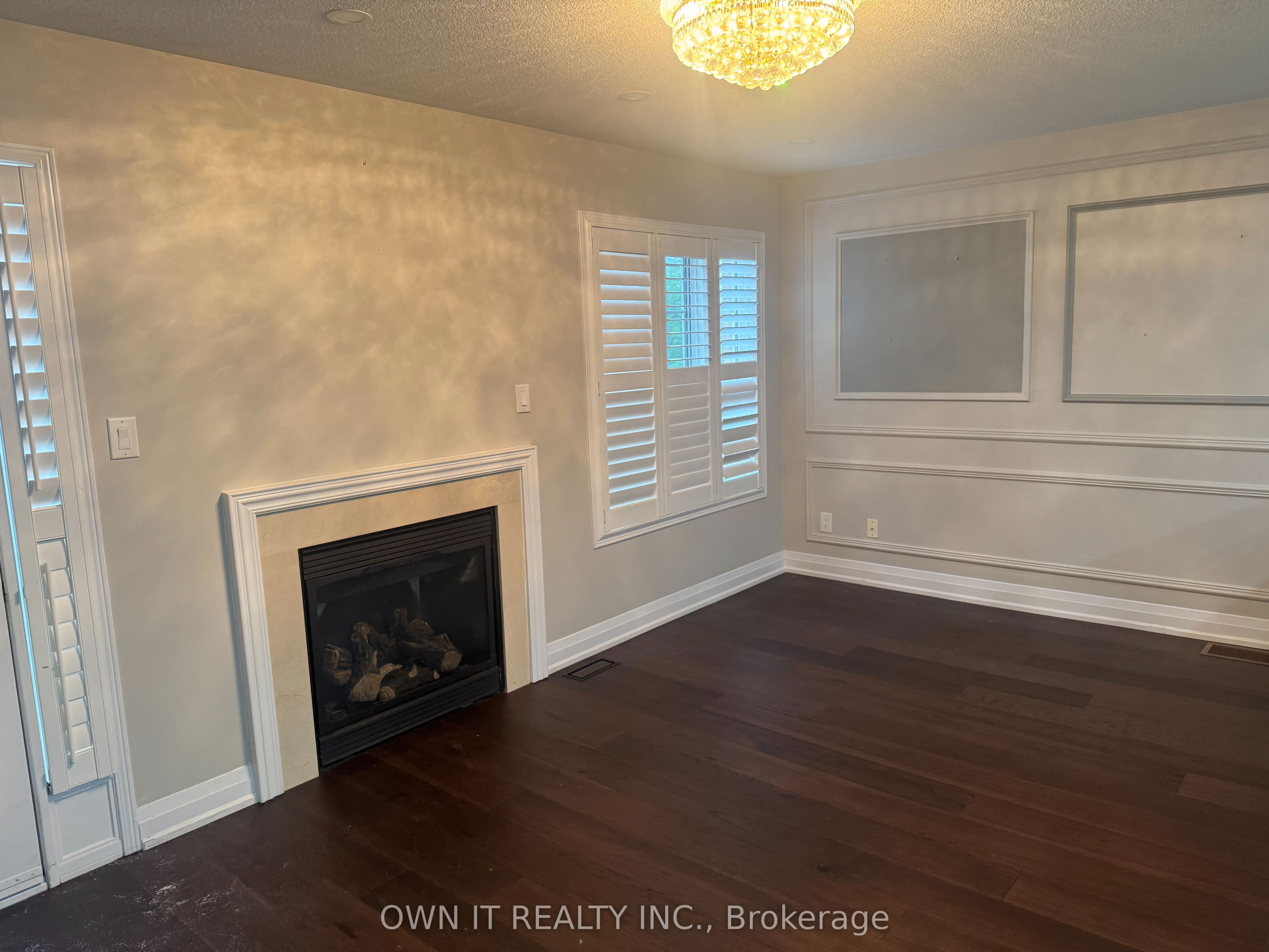 3035 Mission Hill Drive