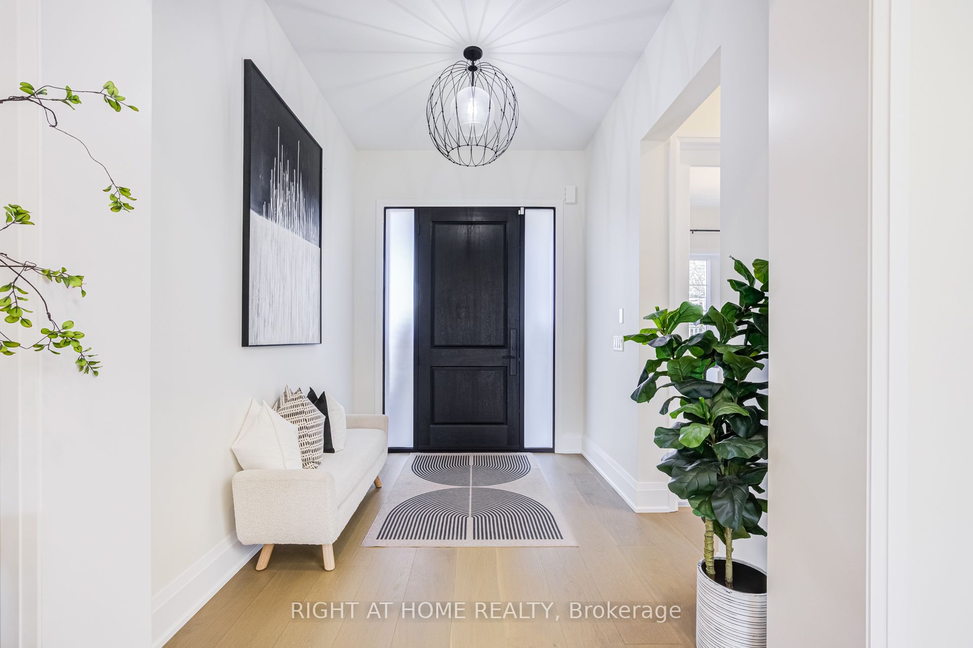 206 Elmwood Crescent