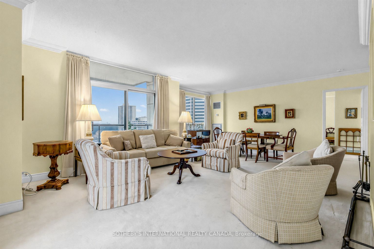 10 Delisle Avenue 814