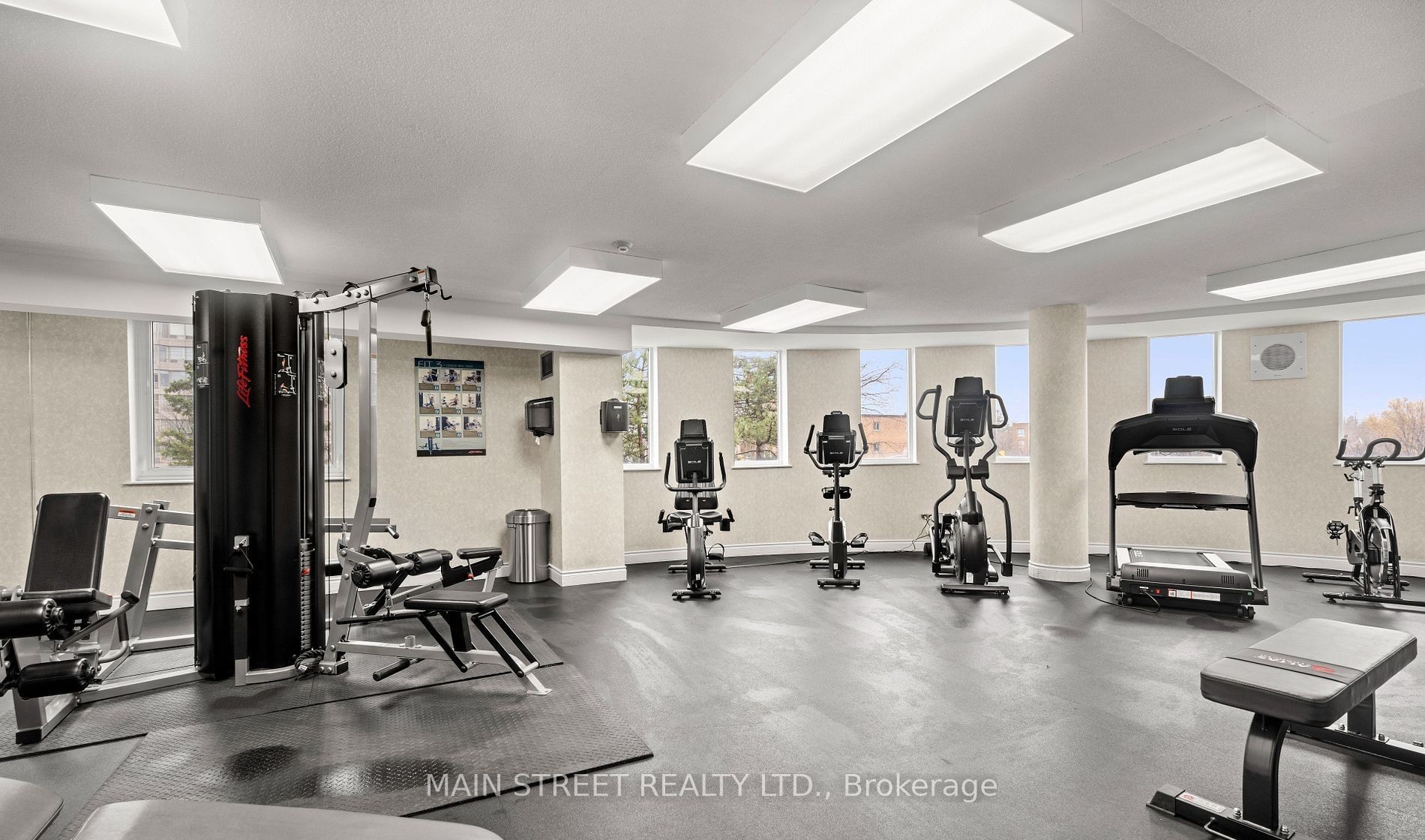 326 Major Mackenzie Drive E 314