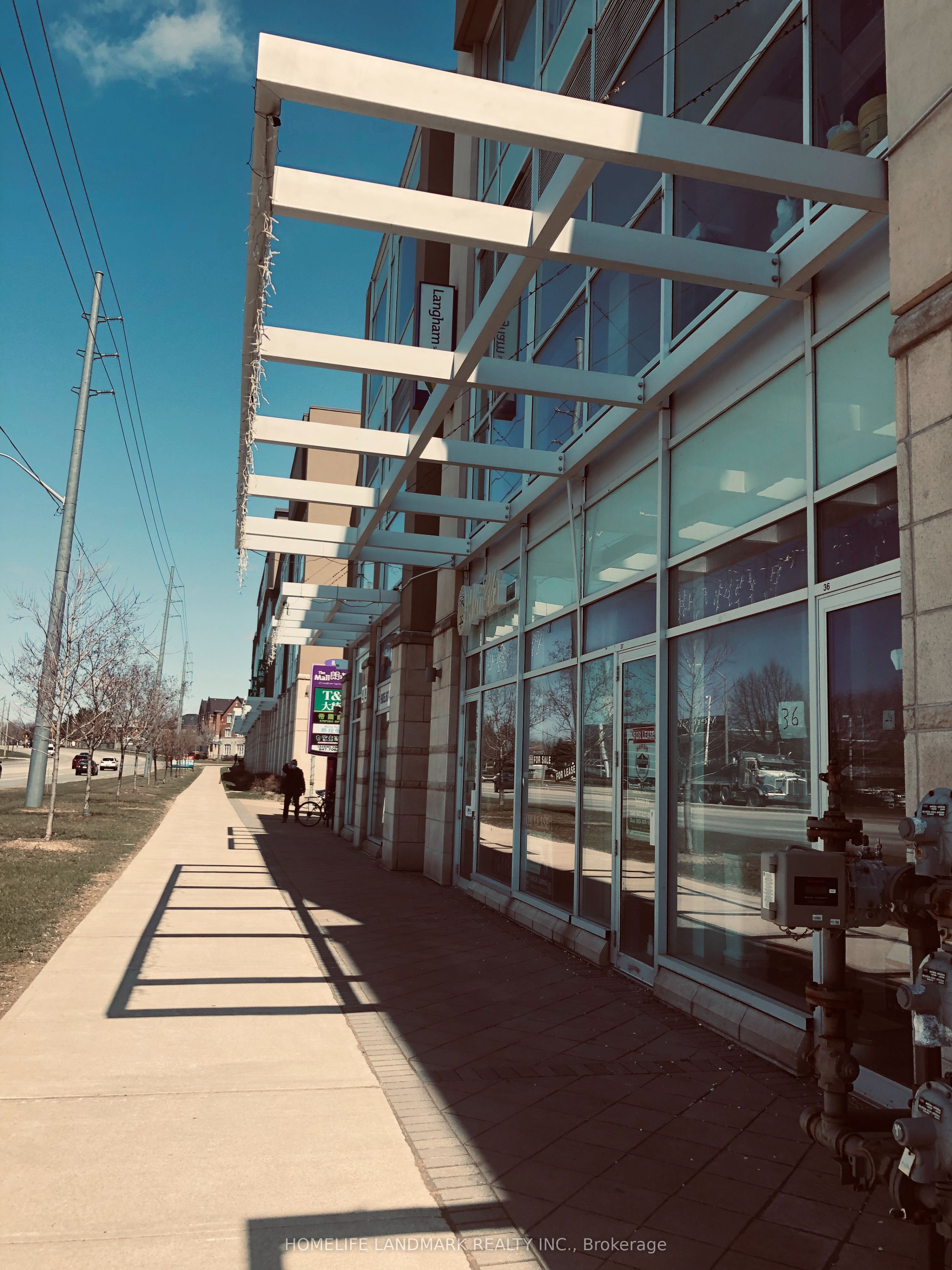 32 South Unionville Avenue 1002