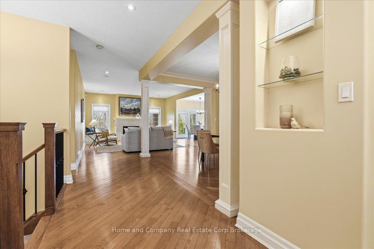 28 North Pointe Drive
