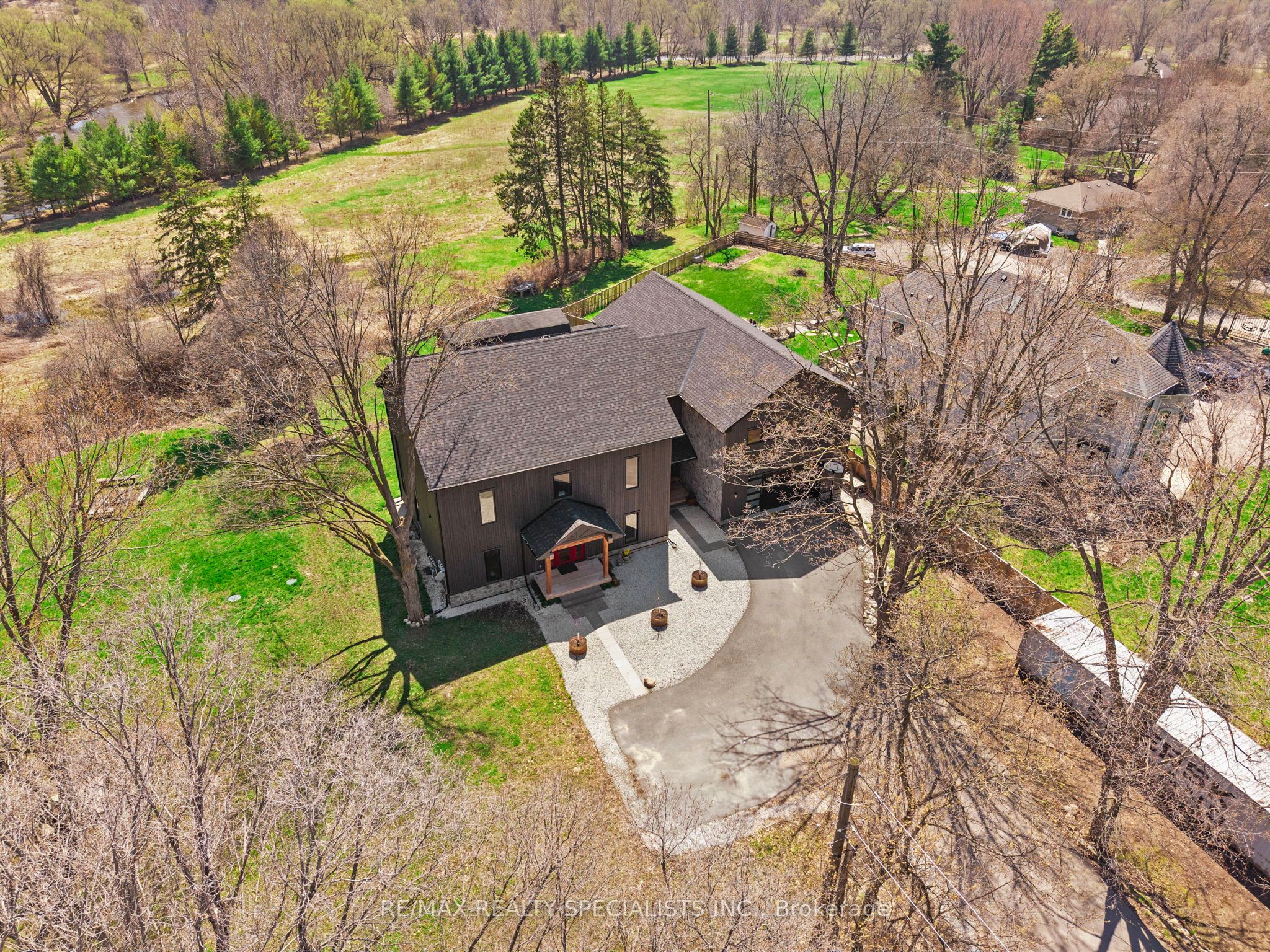 2977 Bovaird Drive W