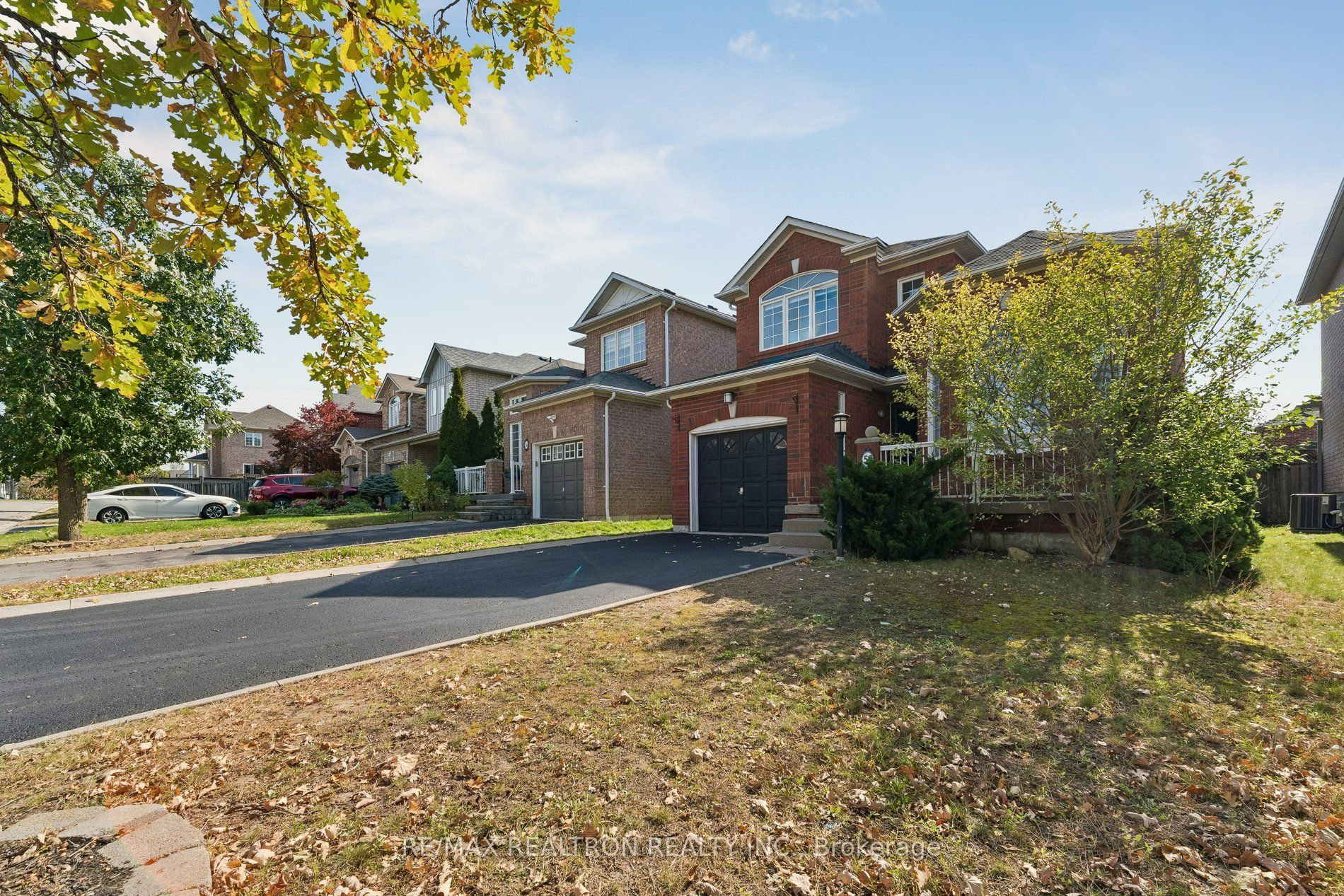 58 Lurosa Crescent