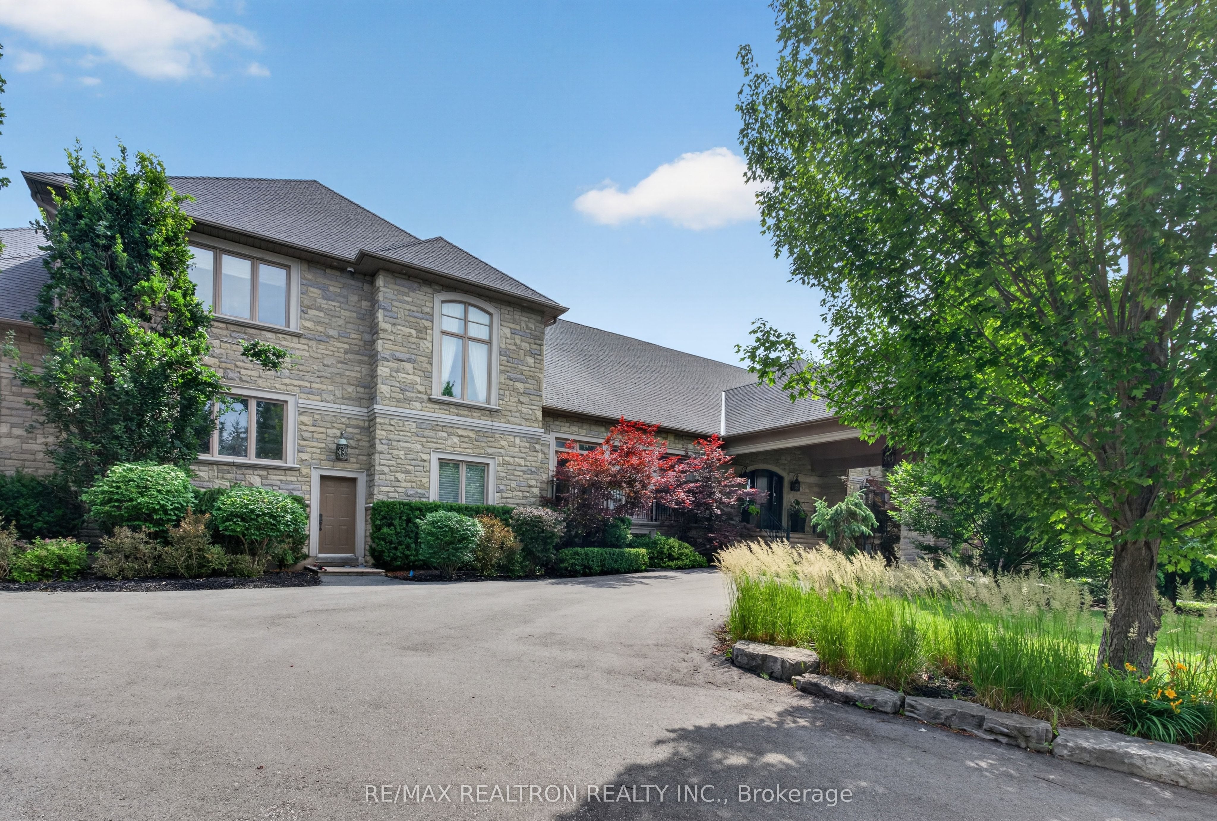 11 Saul Court