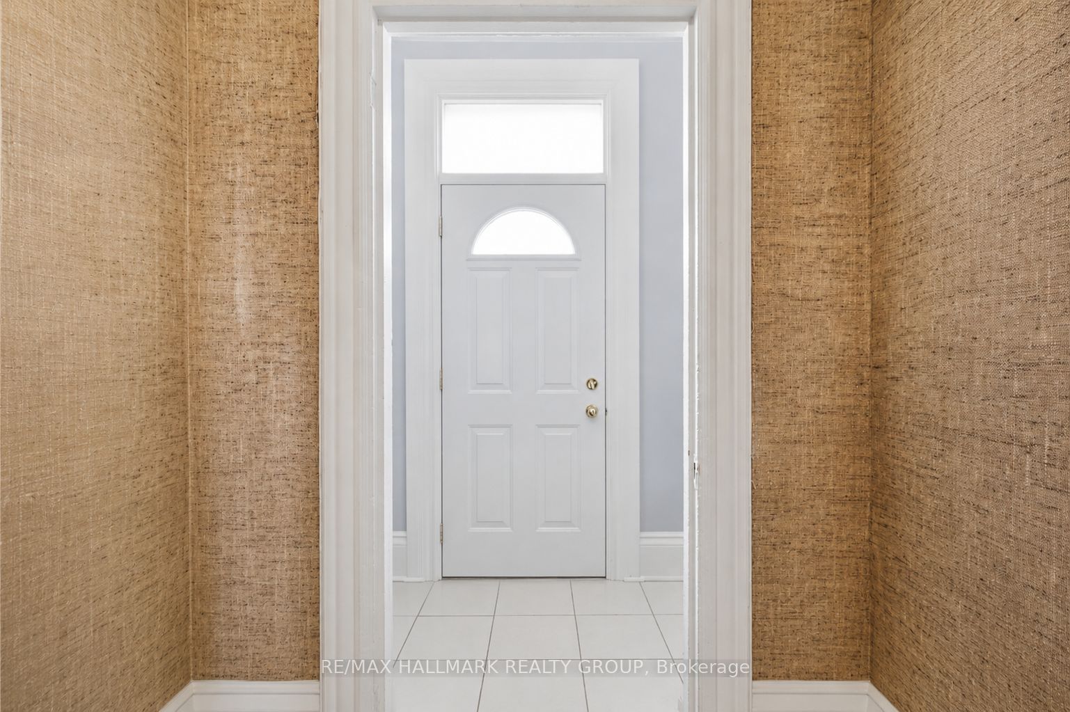 453 Catherine Street N 451 & 453