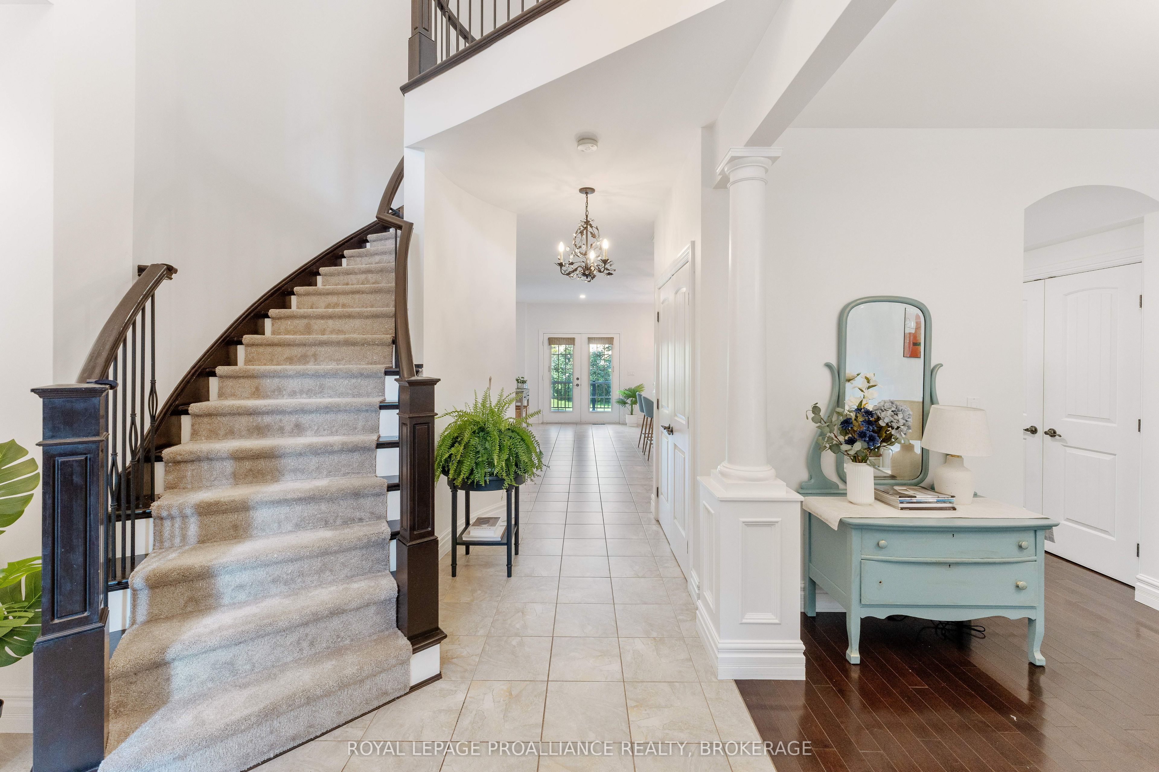 81 Kenwoods Circle