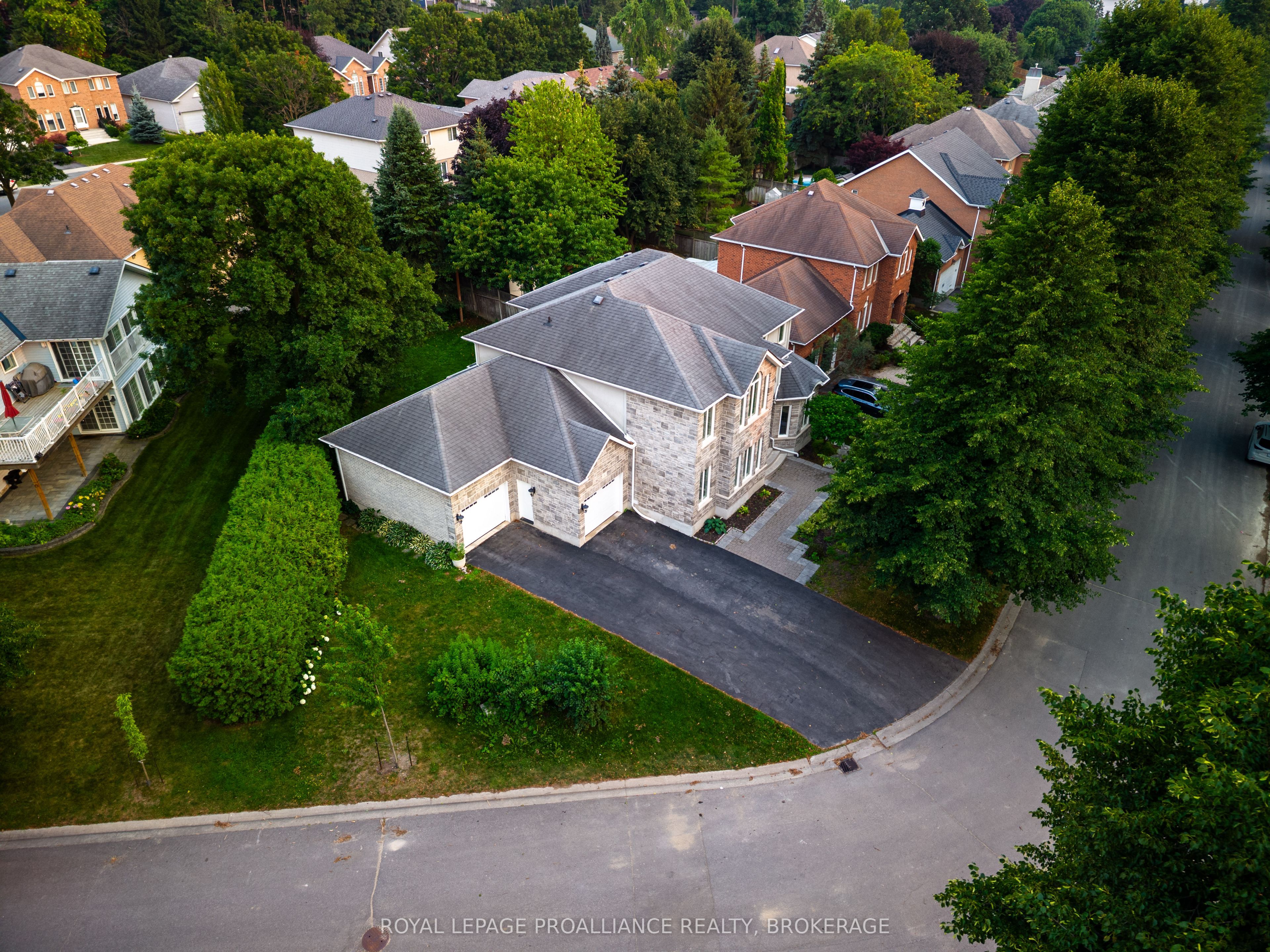 81 Kenwoods Circle