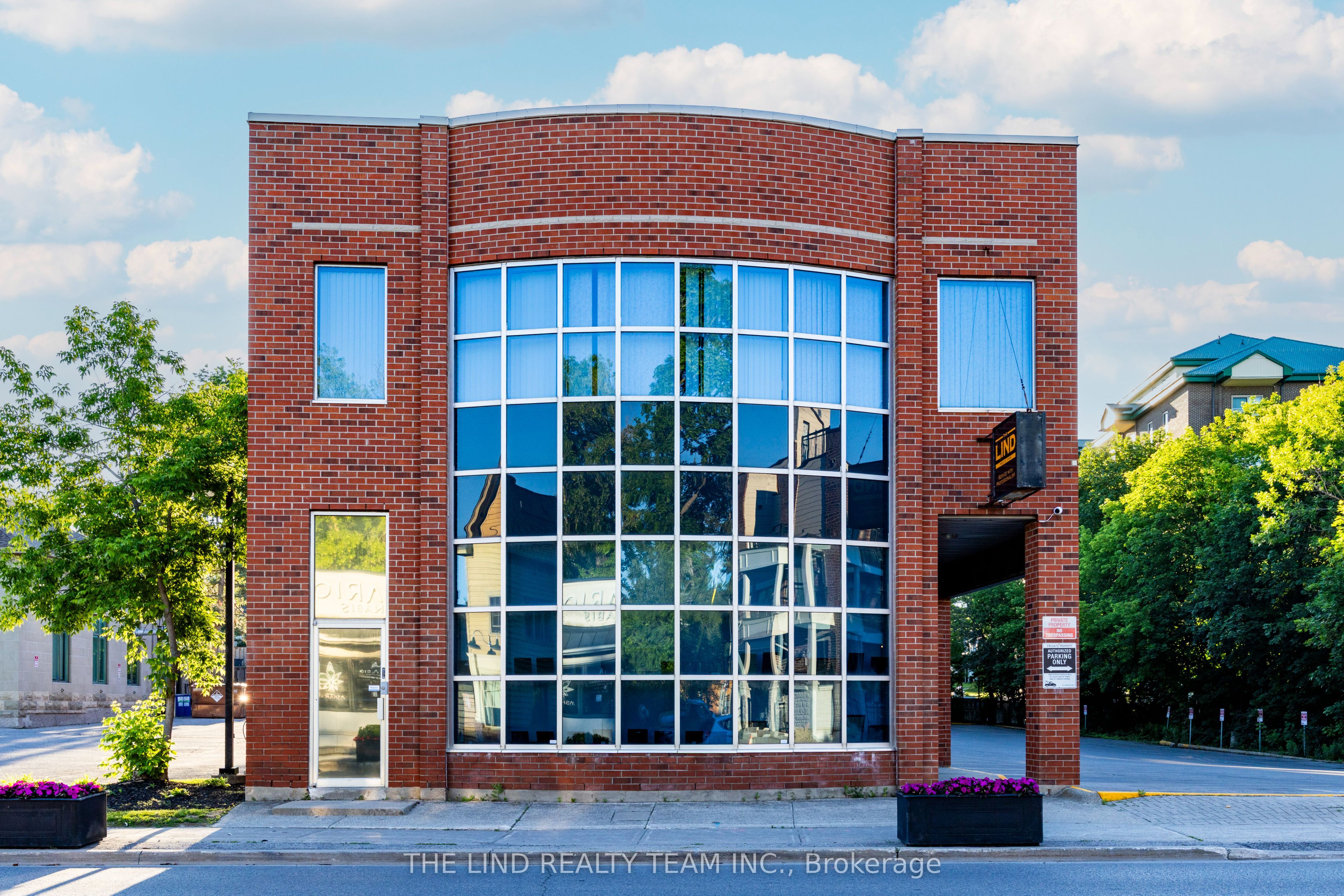 15105 Yonge Street