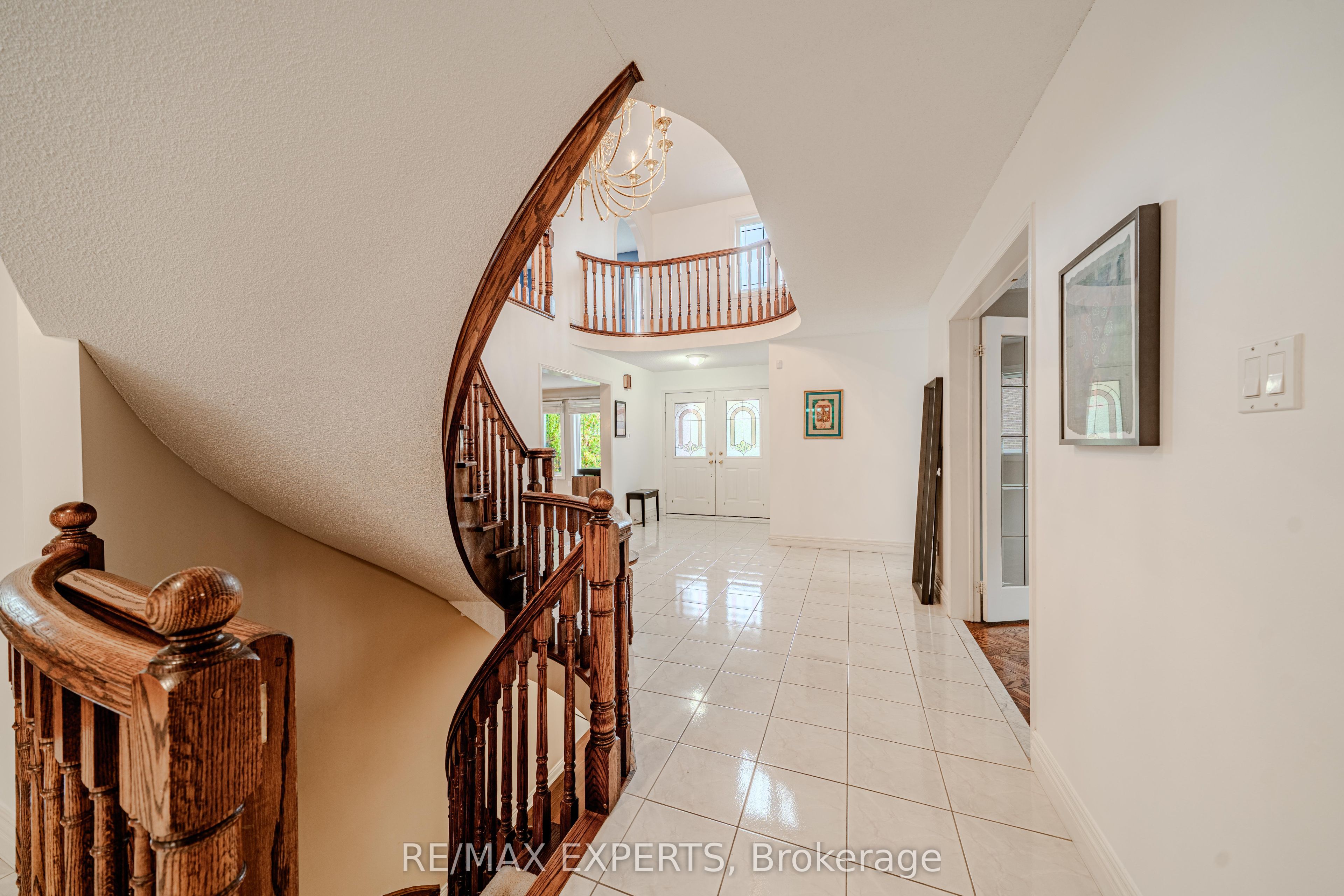 231 Mossbrook Square