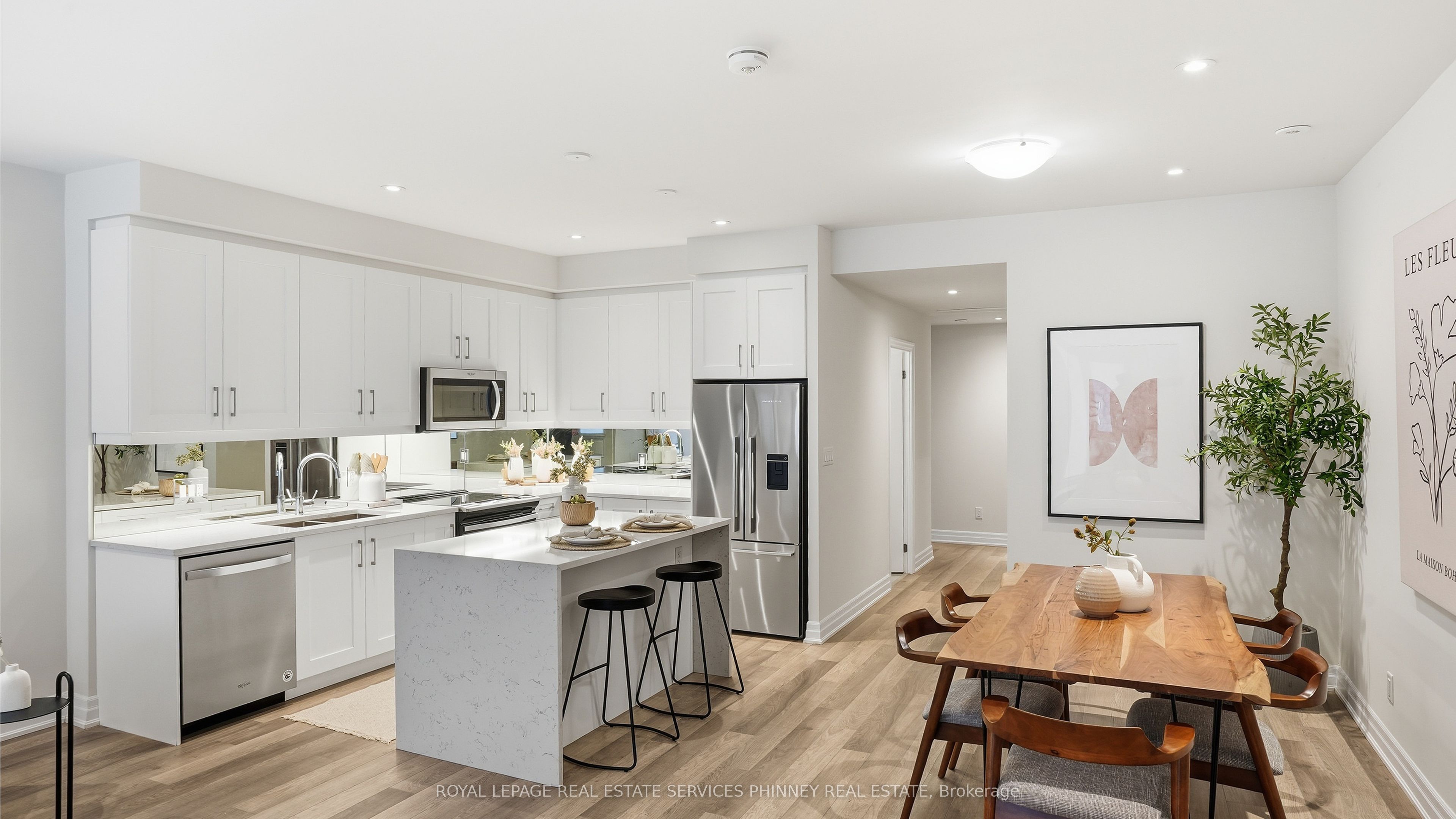 652 Cricklewood Drive 201