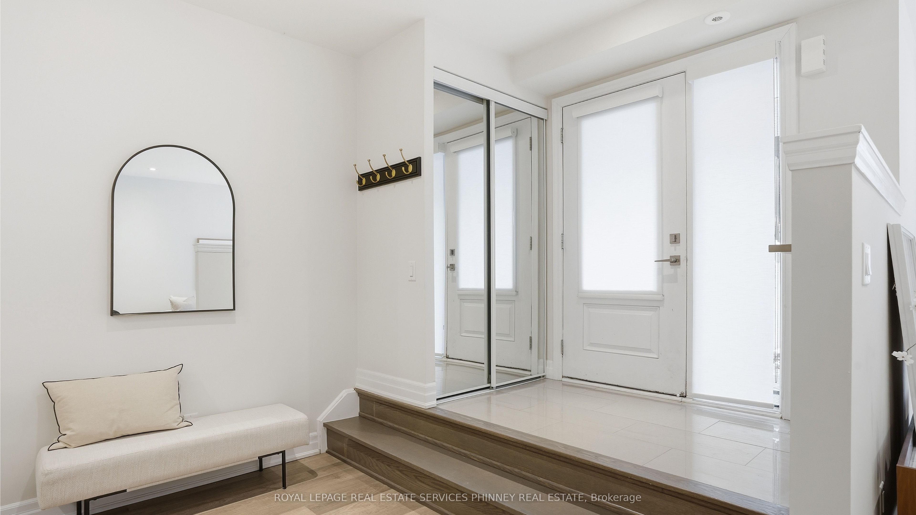 652 Cricklewood Drive 201