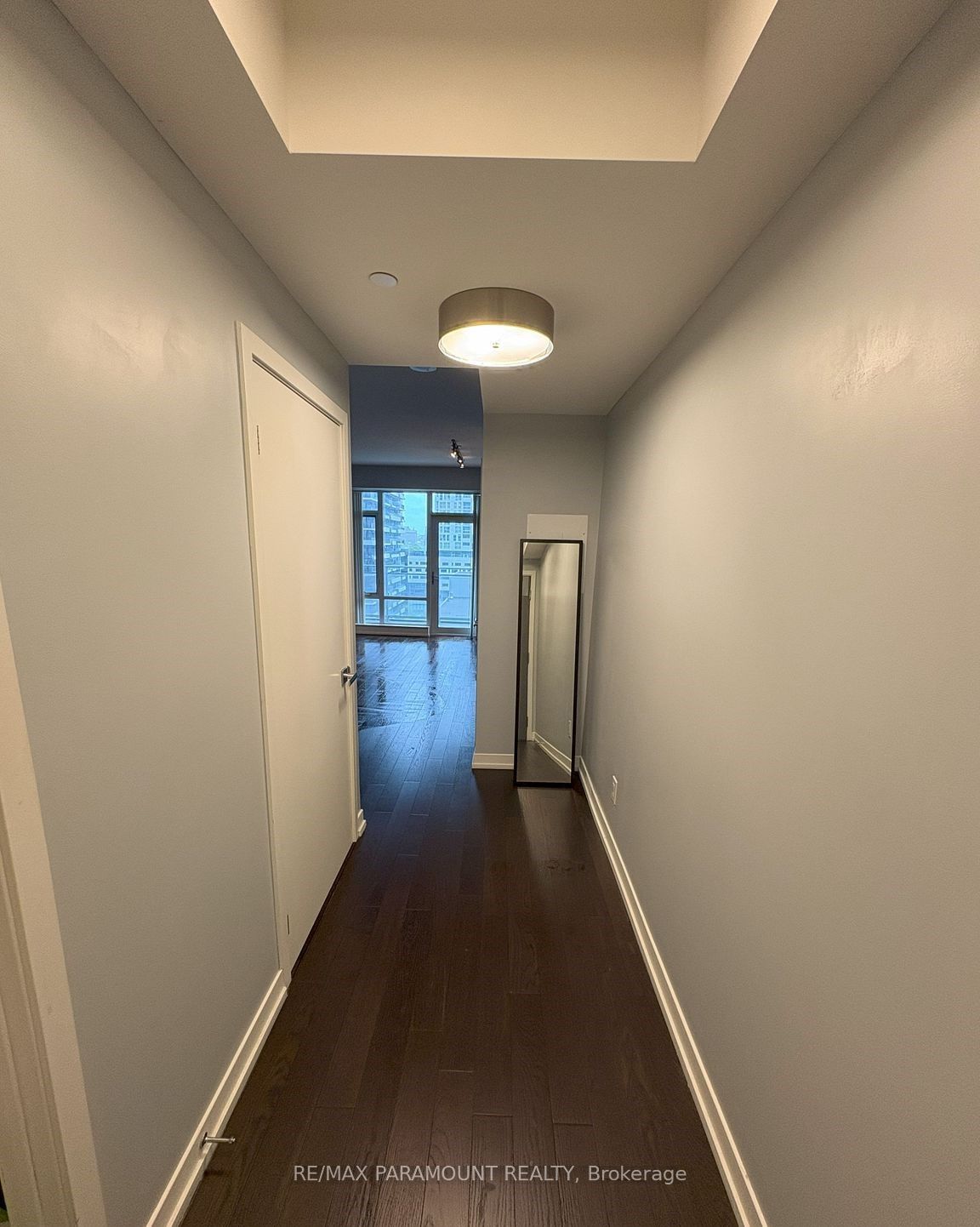 21 Widmer Street 1103