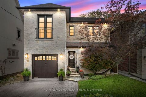 12 Elliott Avenue Toronto W08 ON M8X 2P8
