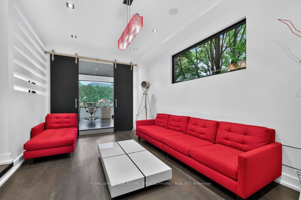647 Montbeck Crescent