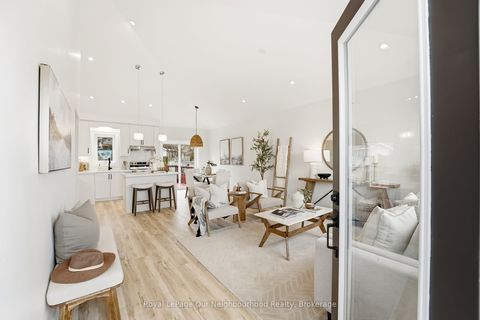 1346 Scugog Avenue Oshawa ON L1J 1J7