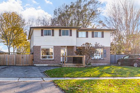 17 Loscombe Drive Clarington ON L1C 3S8