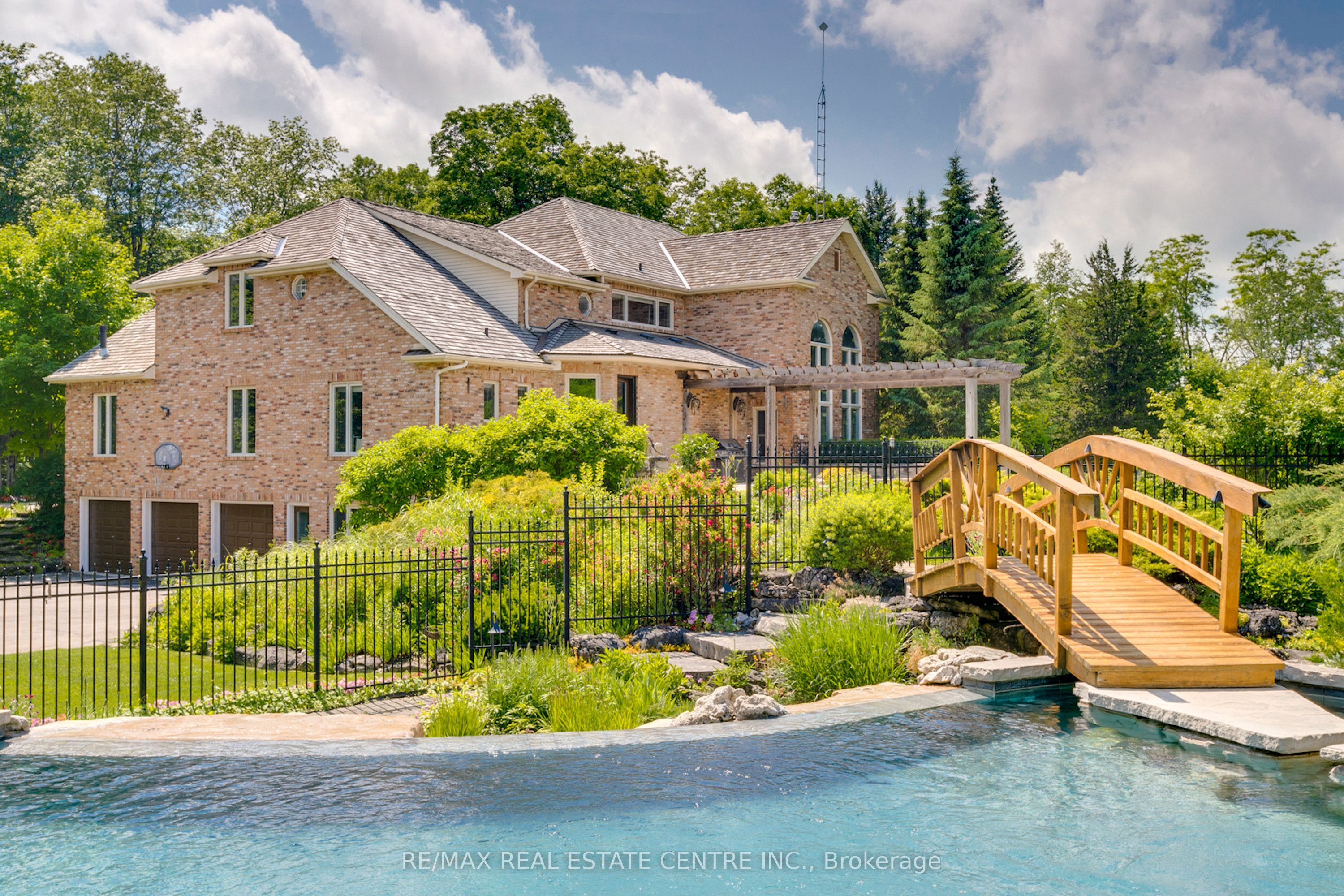 13701 fourth line nassagaweya N/A