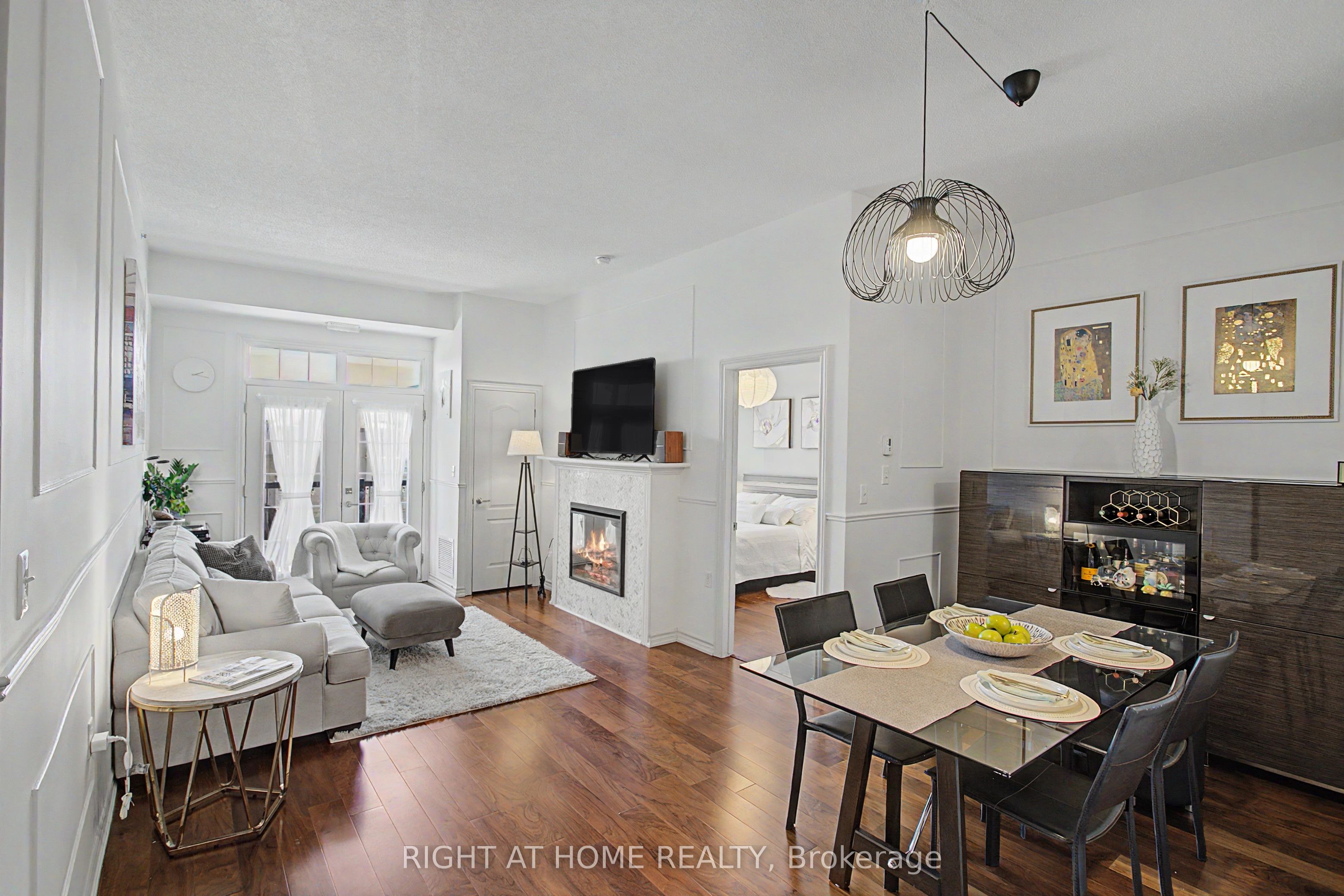 1460 Main Street E 404