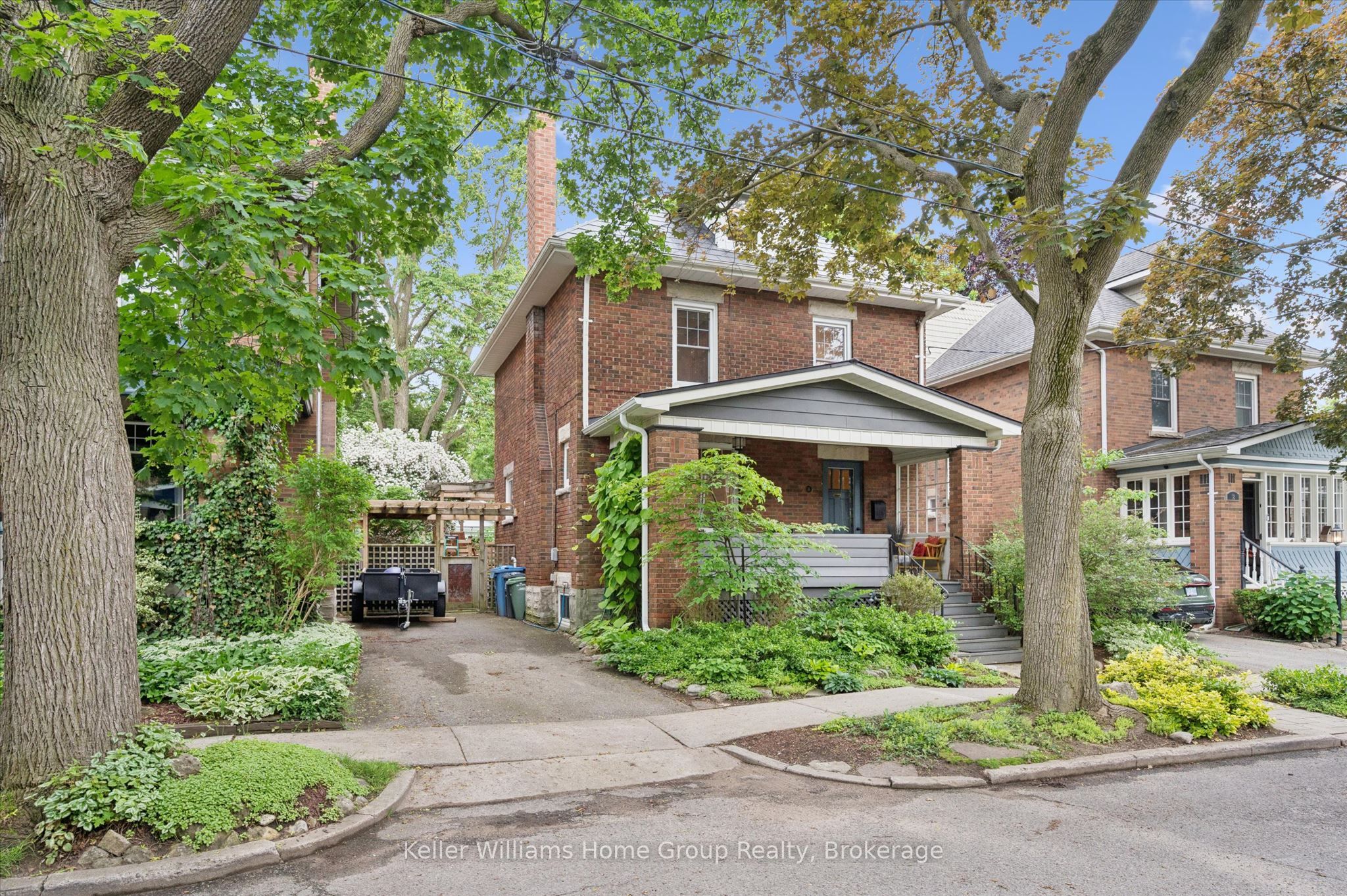 16 Cavell Avenue
