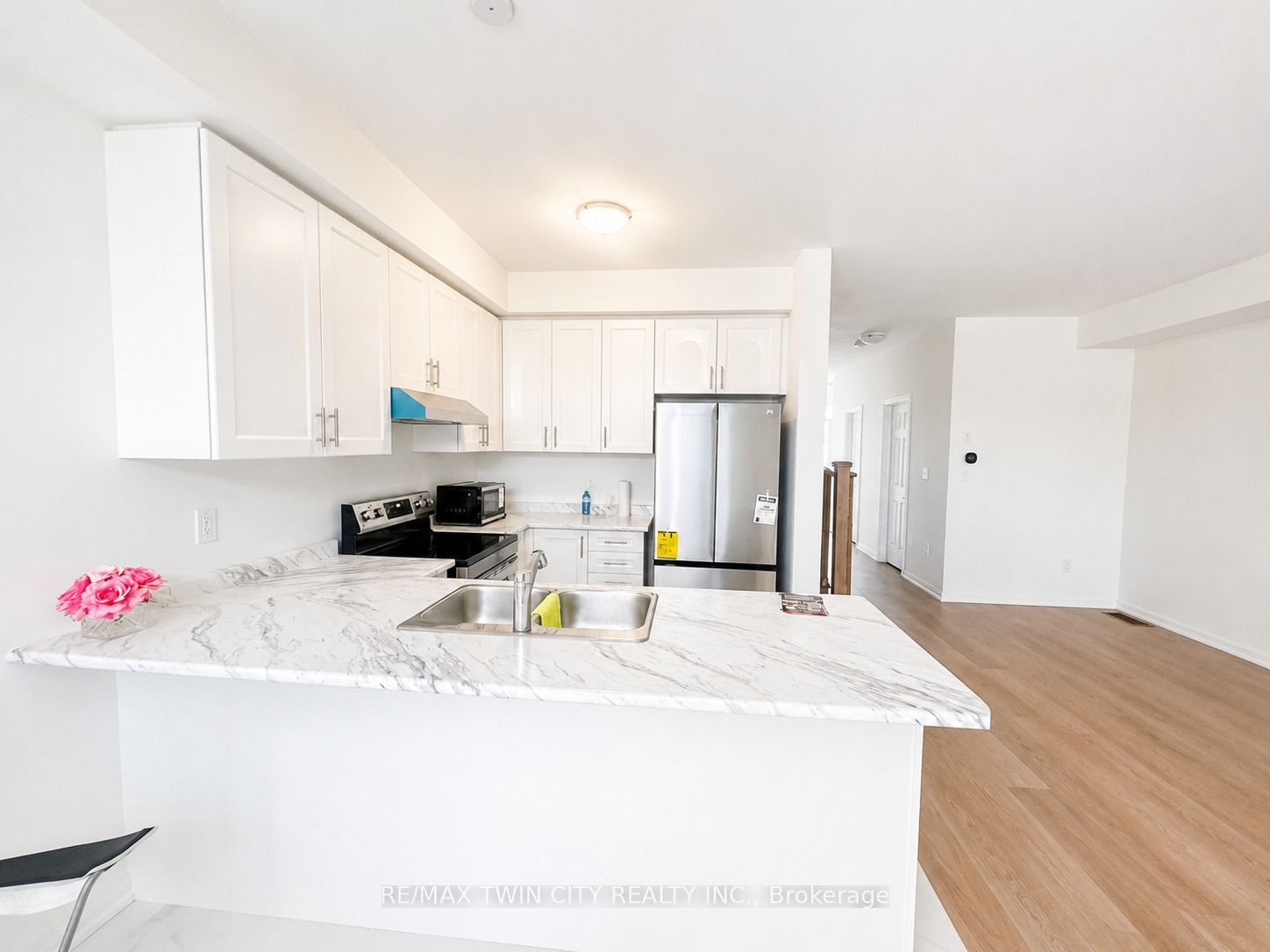 395 STARLIGHT Avenue