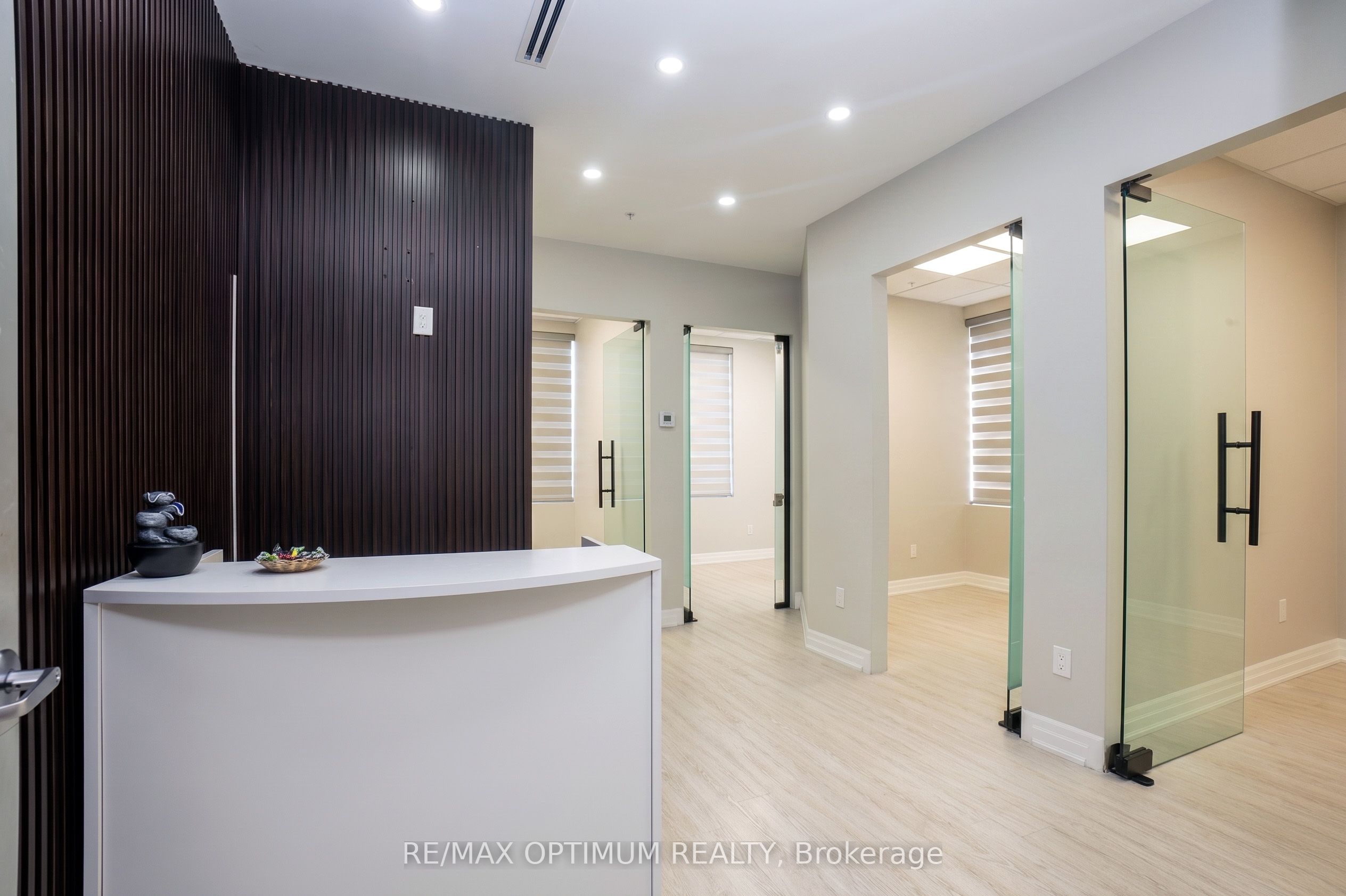 268 Derry Road W 201