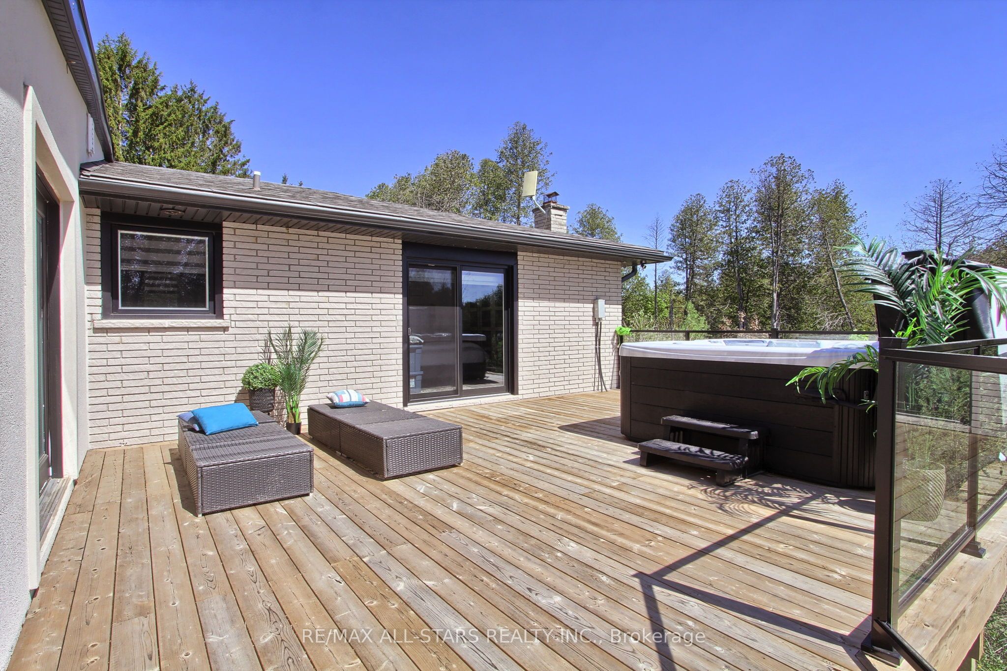 215 Uxbridge Pickering Townline