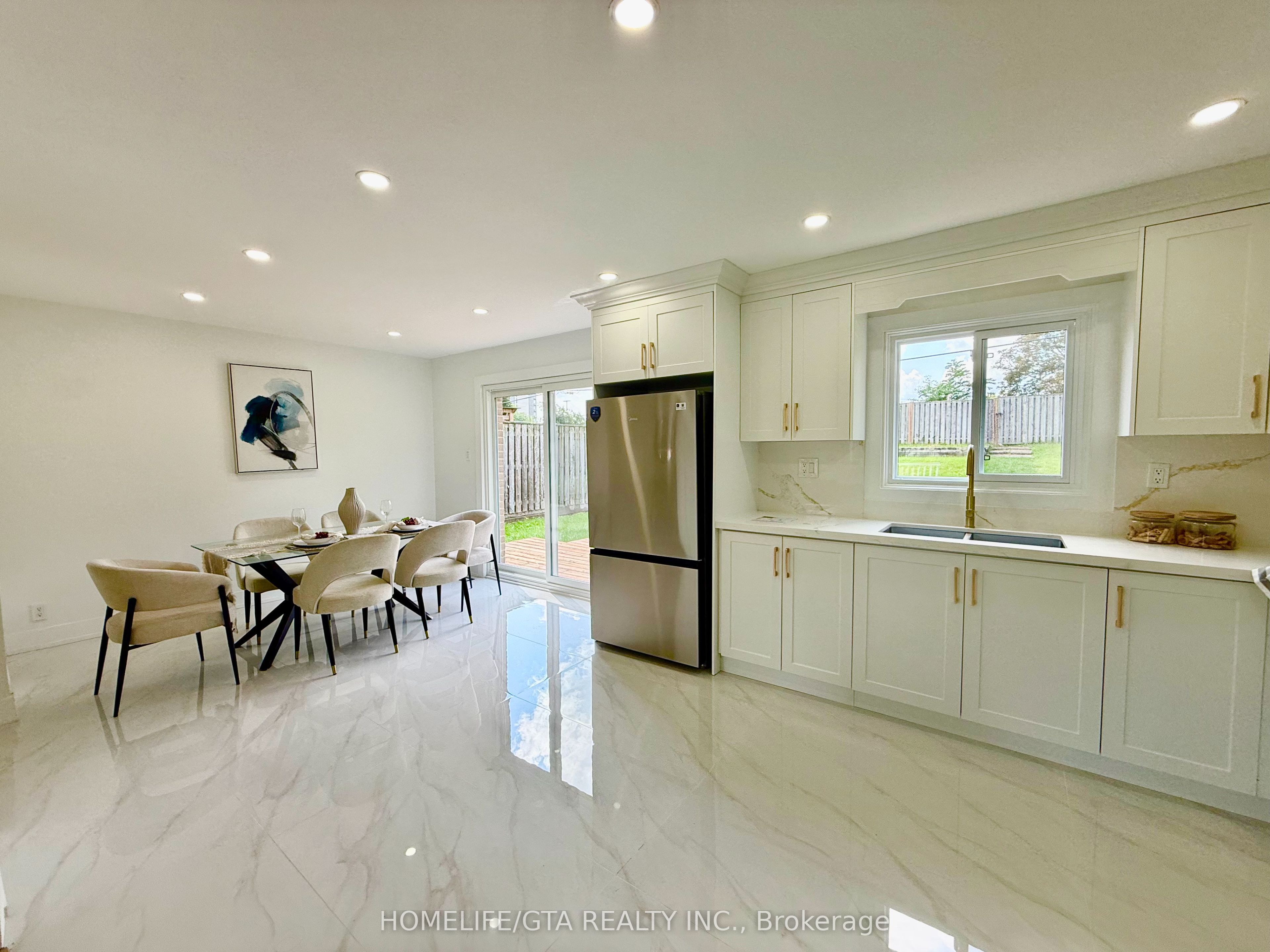 14 Heatherwood Road
