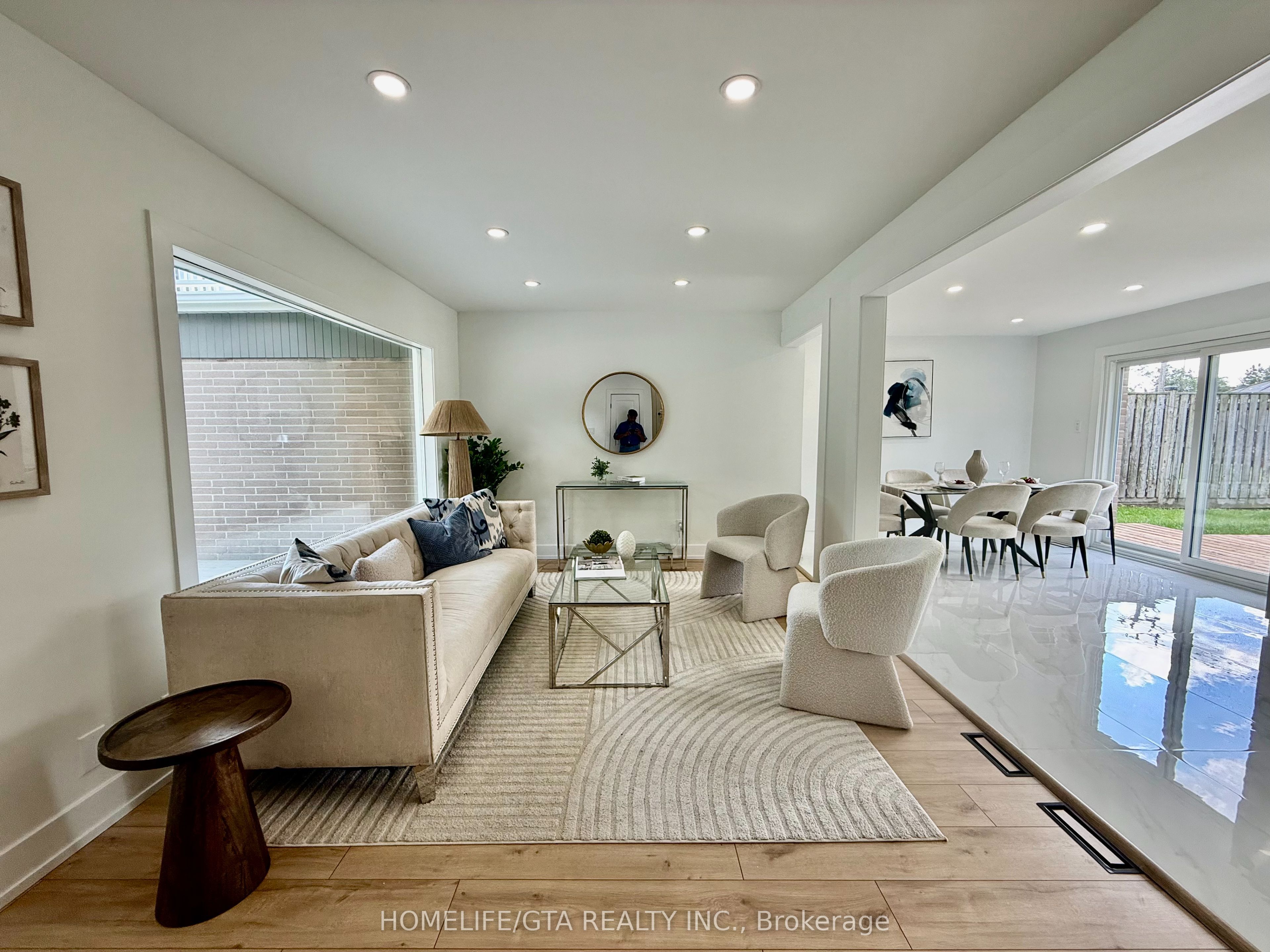 14 Heatherwood Road