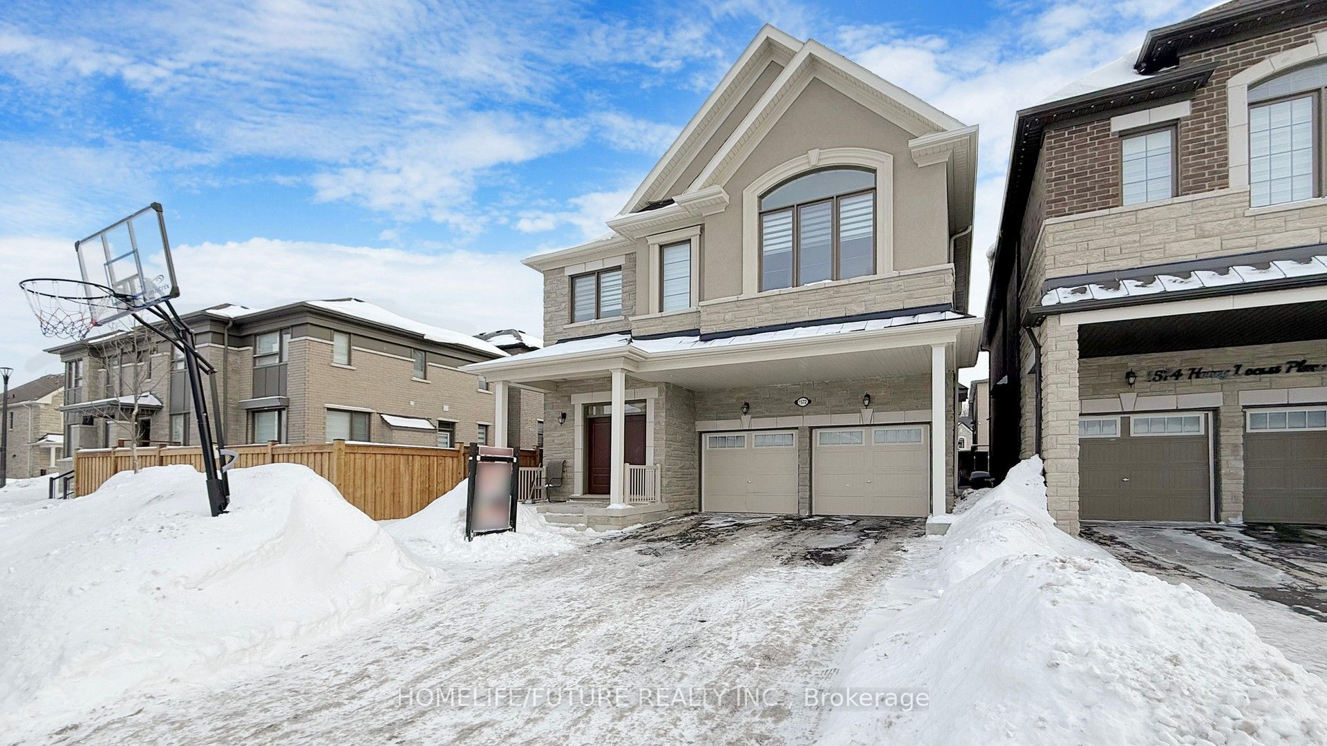 1572 Honey Locust Place