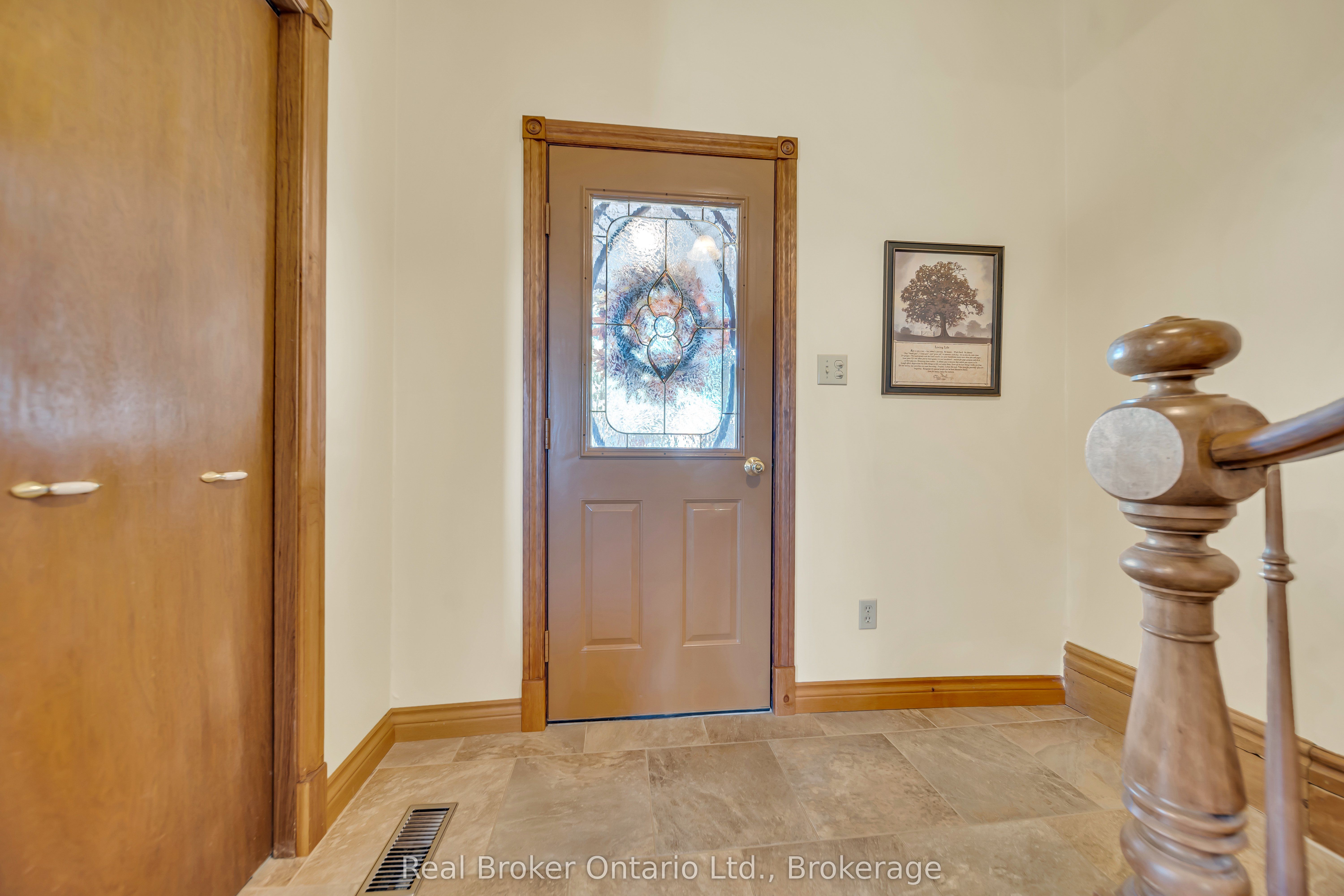 690 Wallace Avenue S