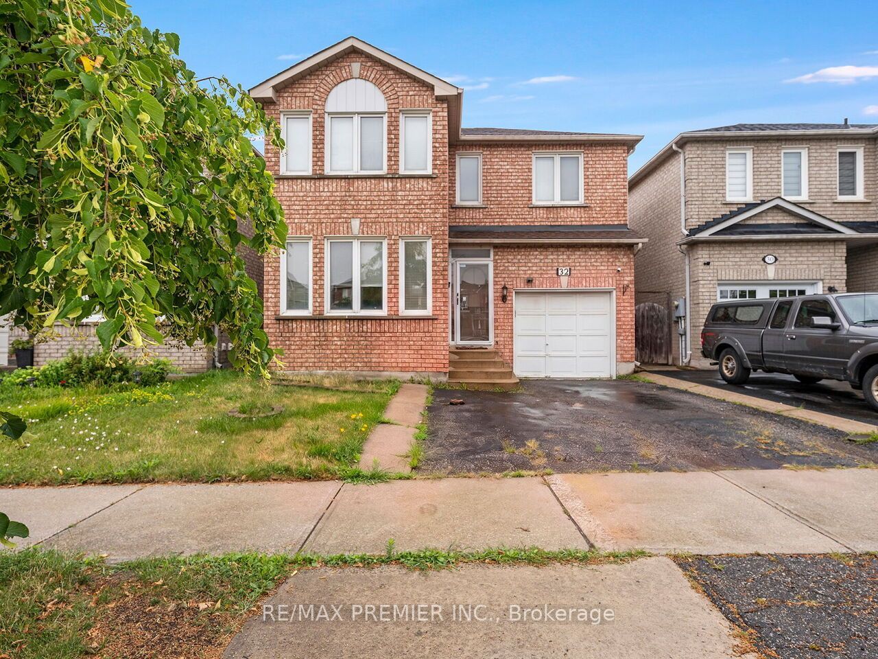 32 Stonebriar Drive