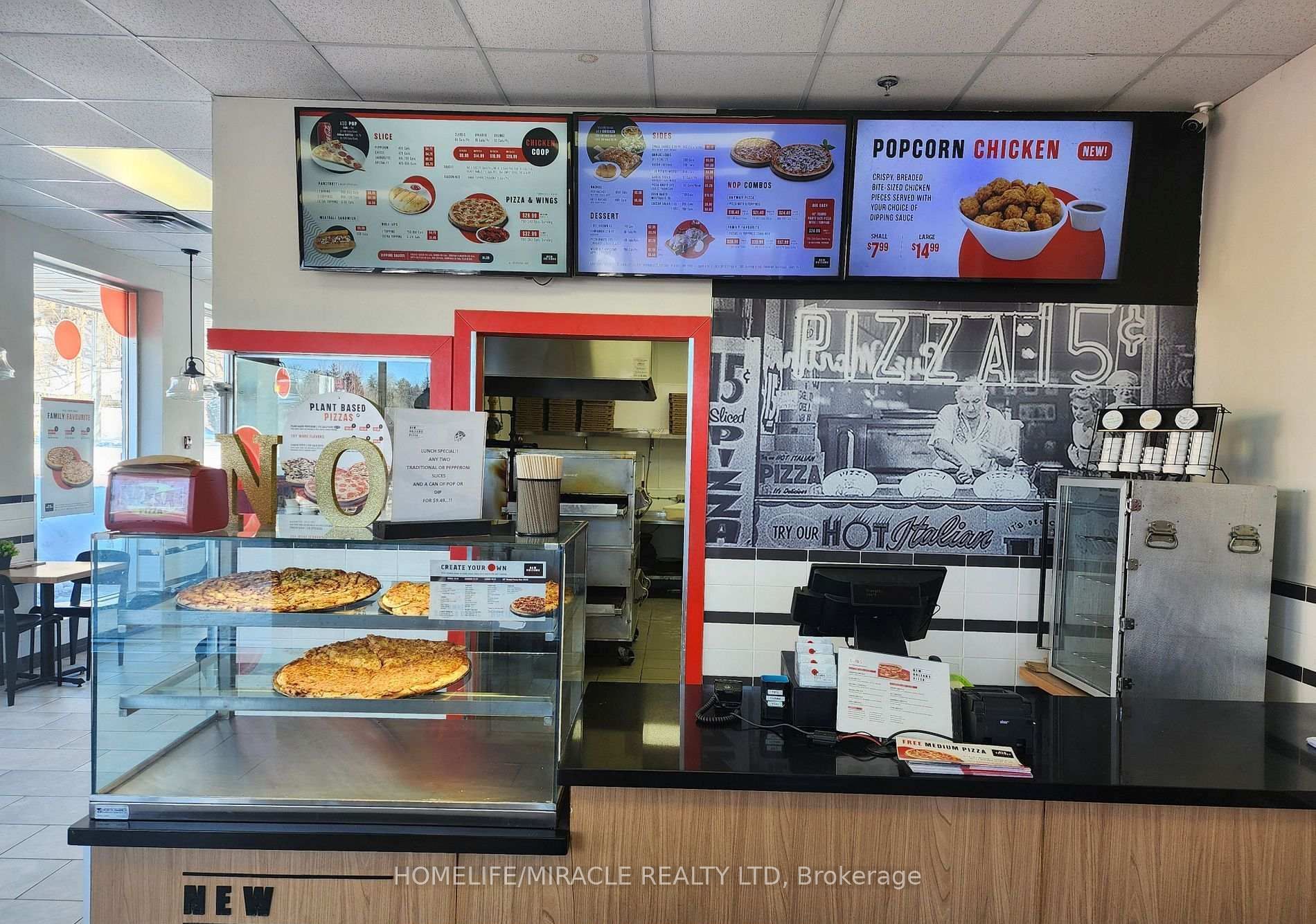 84 Wellington Street S