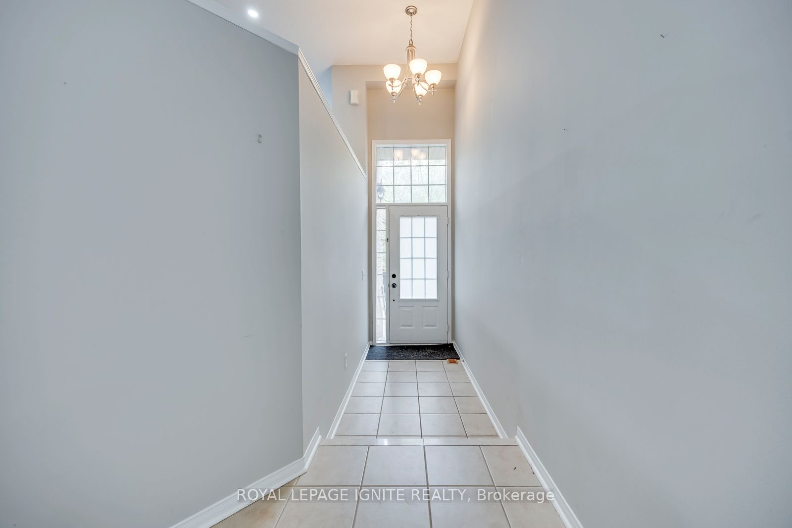 7086 Fairmeadow Crescent