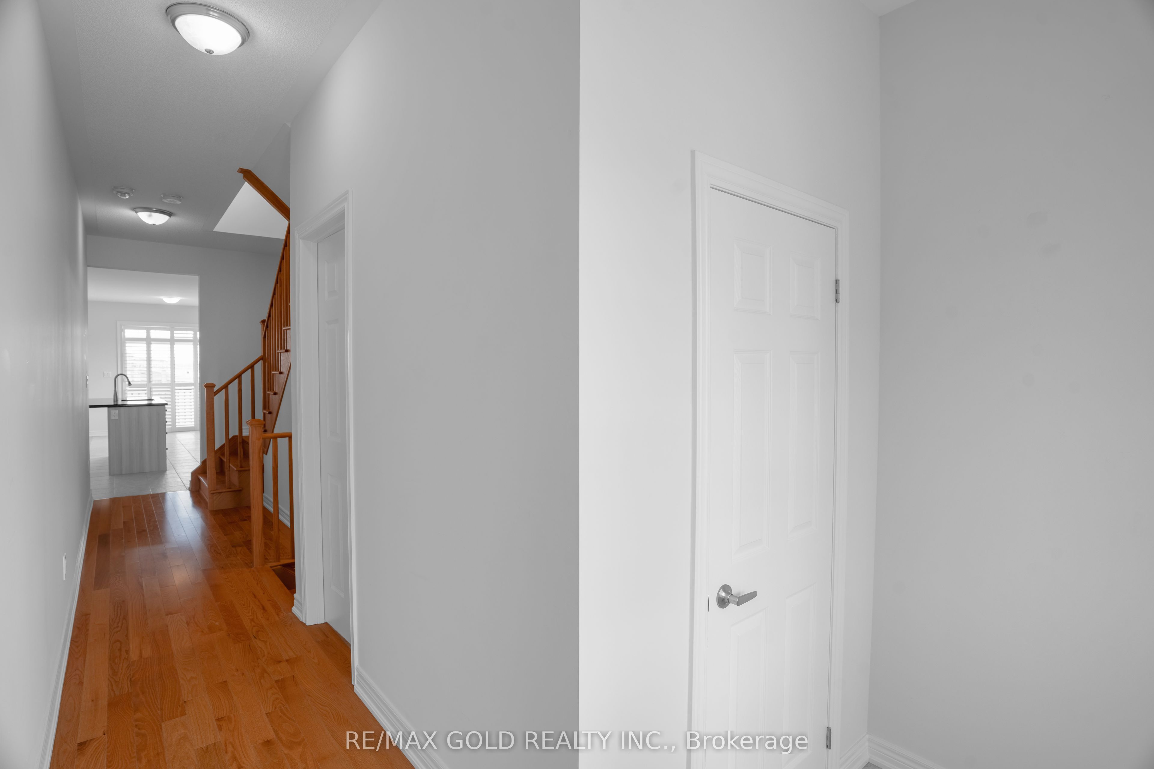 2433 Florentine Place