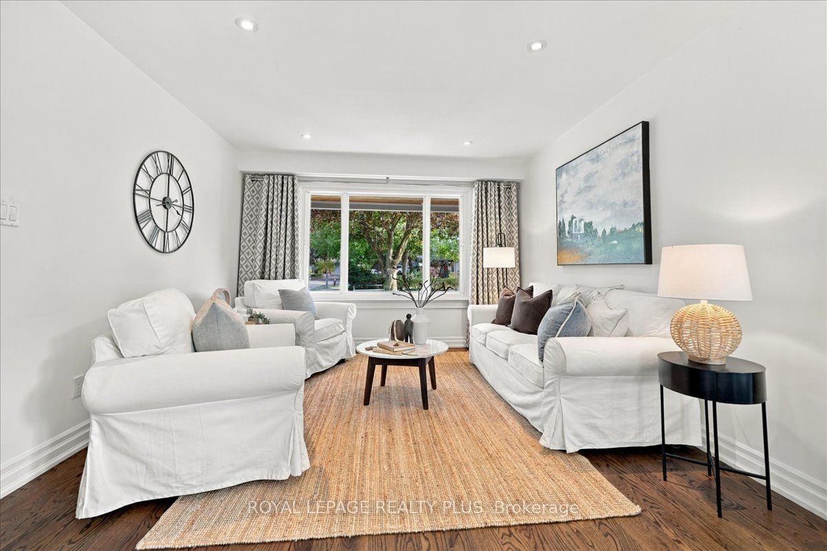 1865 Barsuda Drive