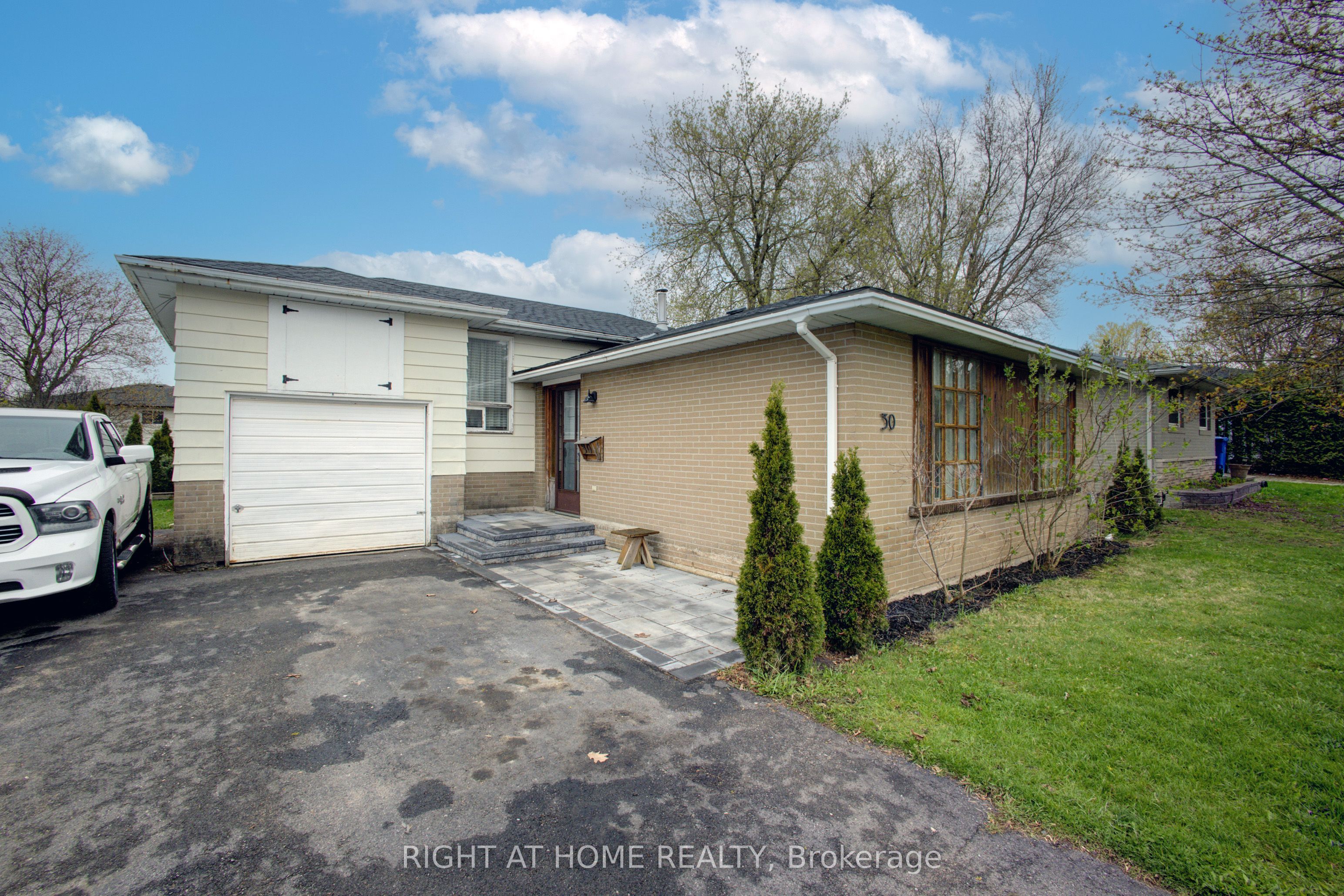 30 Parkview Drive