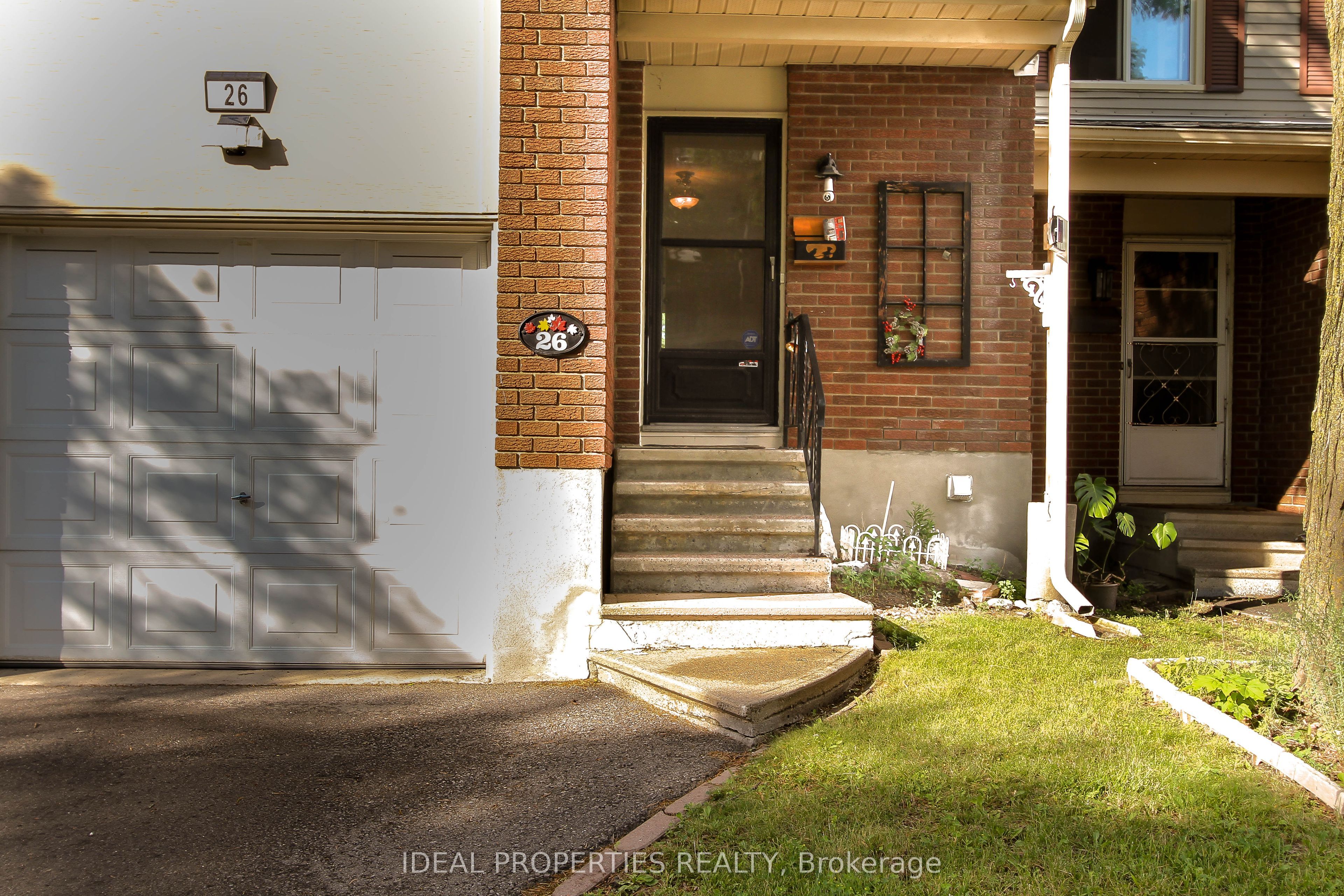 2415 Southvale Crescent 26