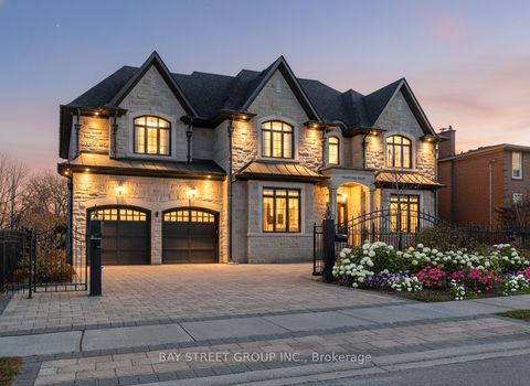 3 Claridge Drive Richmond Hill ON L4C 6G8