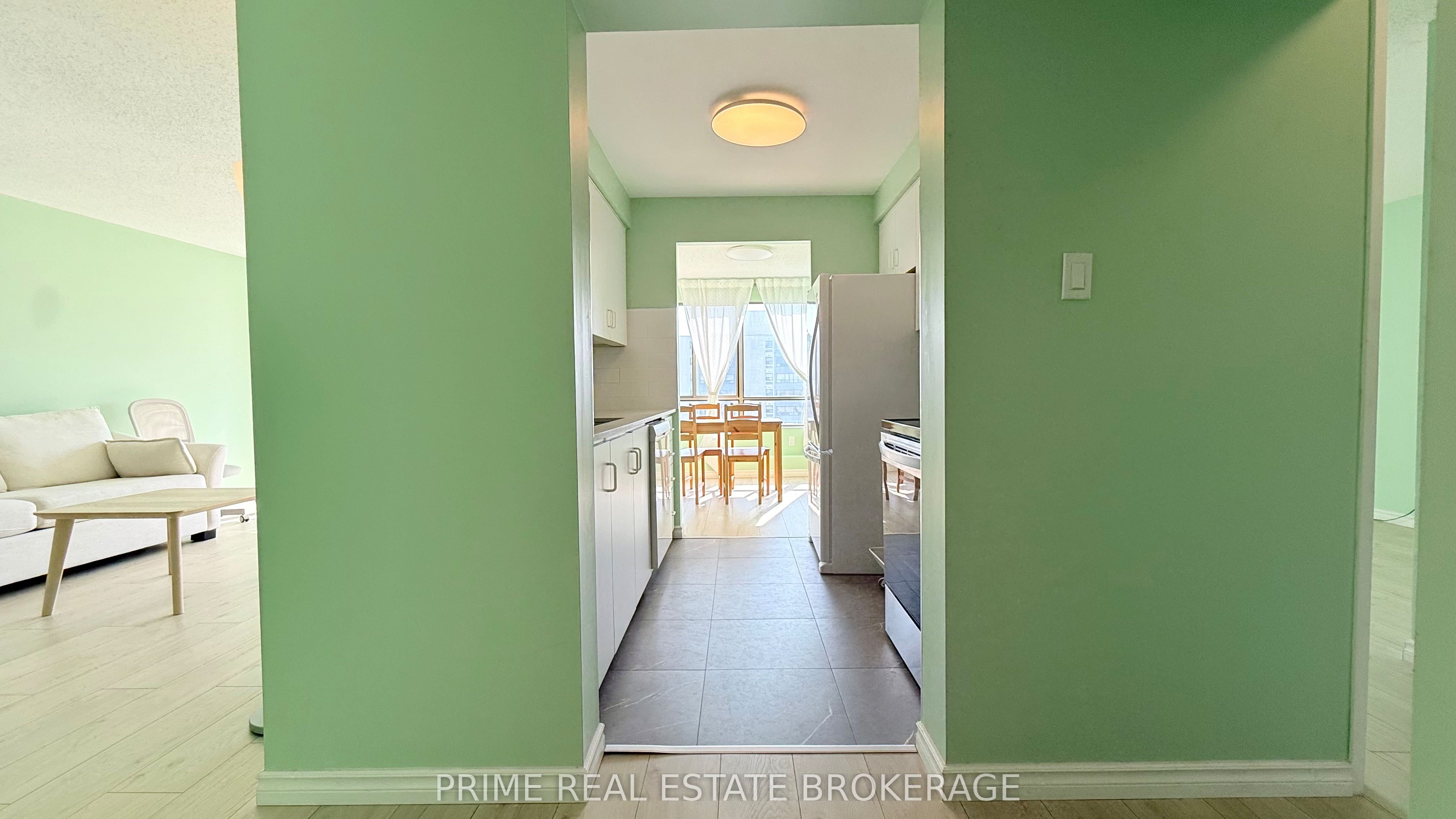 570 Proudfoot Lane 912