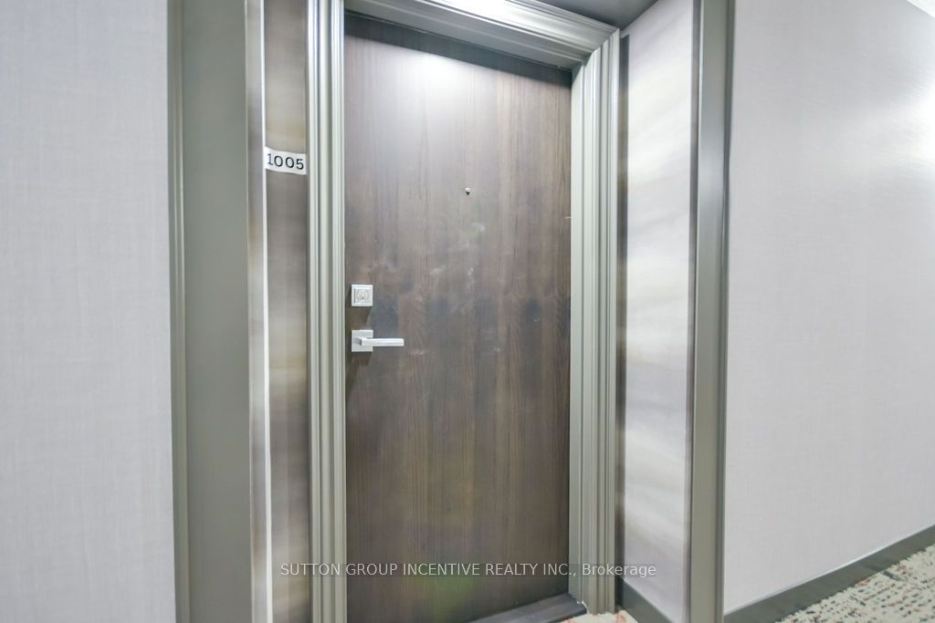 65 Ellen Street 1005