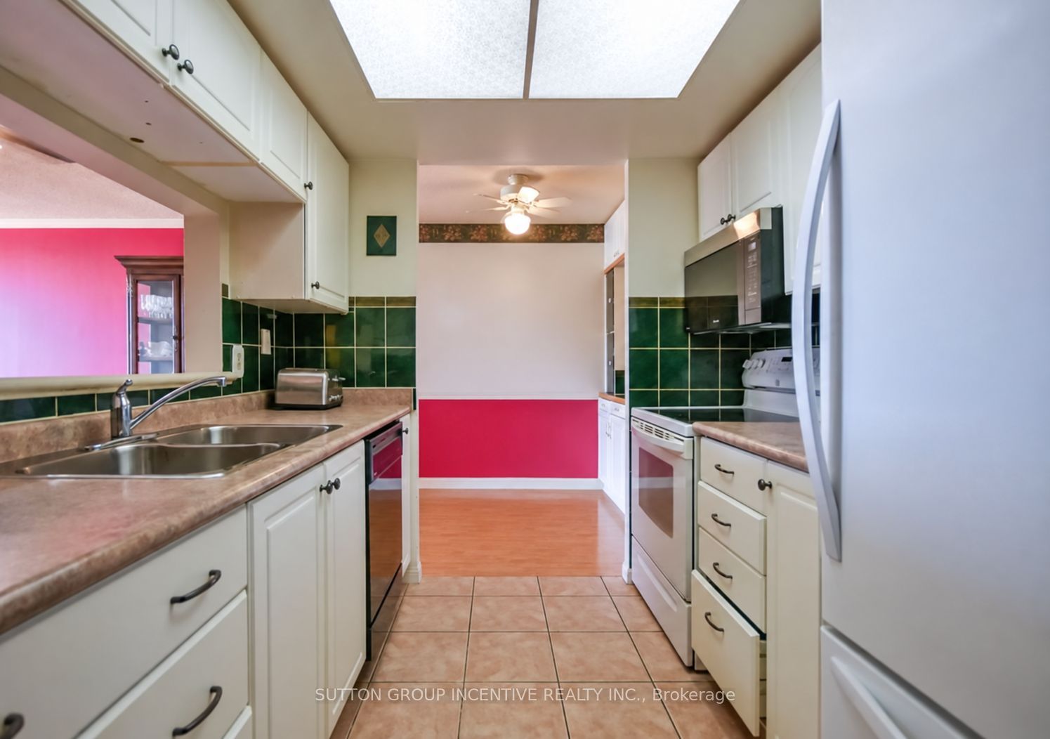 65 Ellen Street 1005