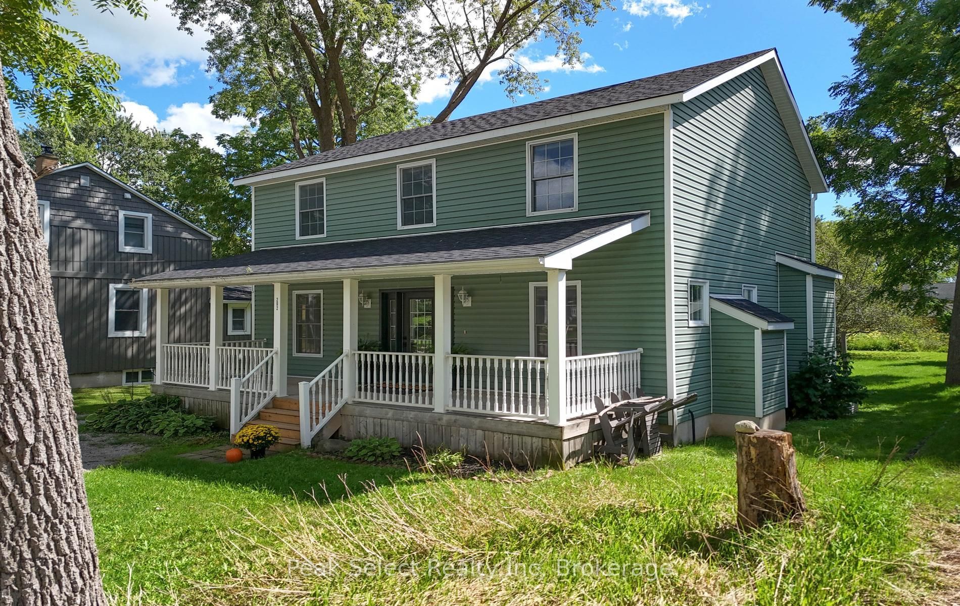 202 Queen Street W