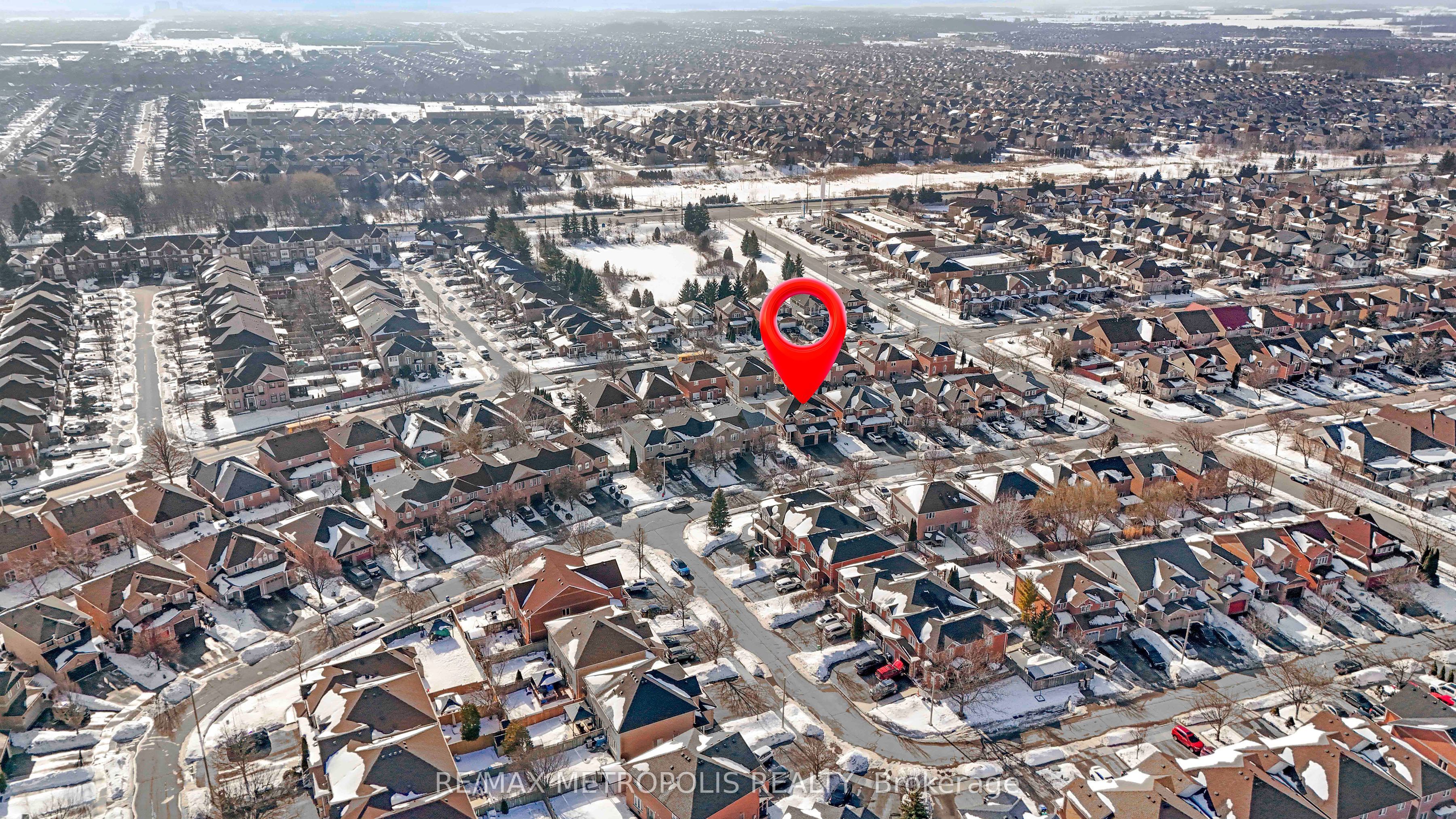 16 Twin Pines Crescent