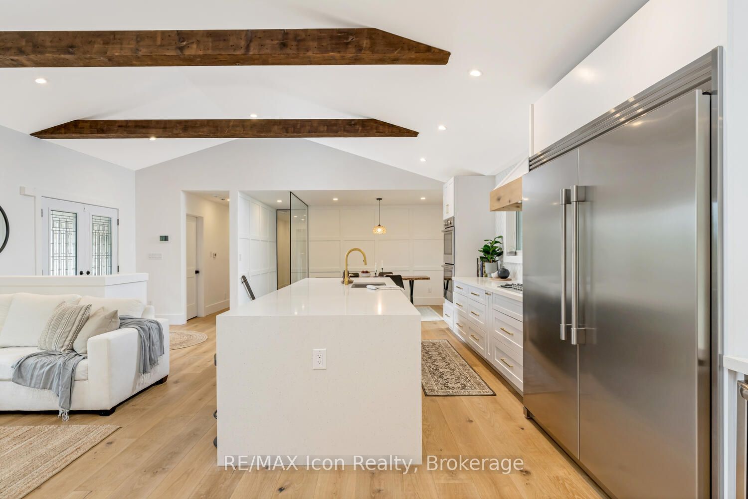 12295 Sixth Line Nassagaweya Line