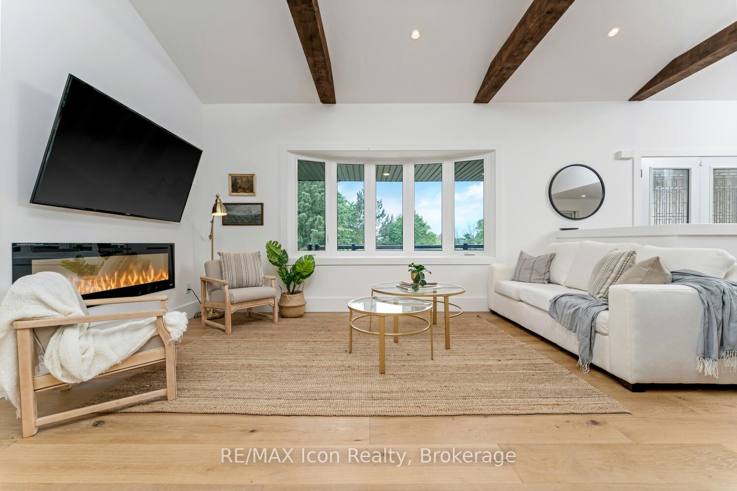 12295 Sixth Line Nassagaweya Line