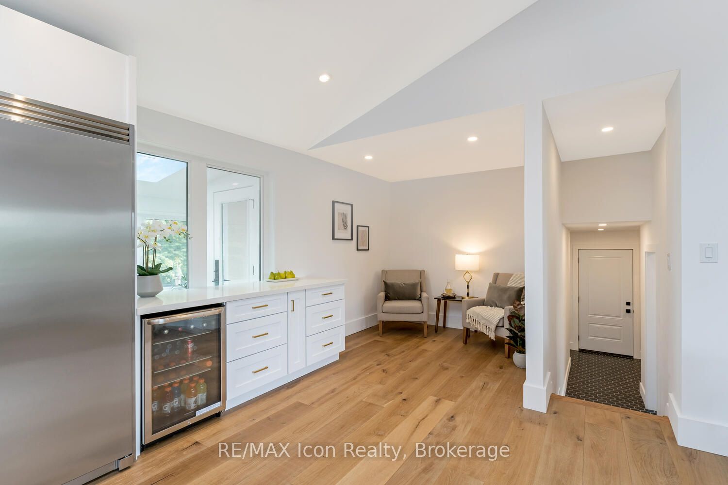 12295 Sixth Line Nassagaweya Line