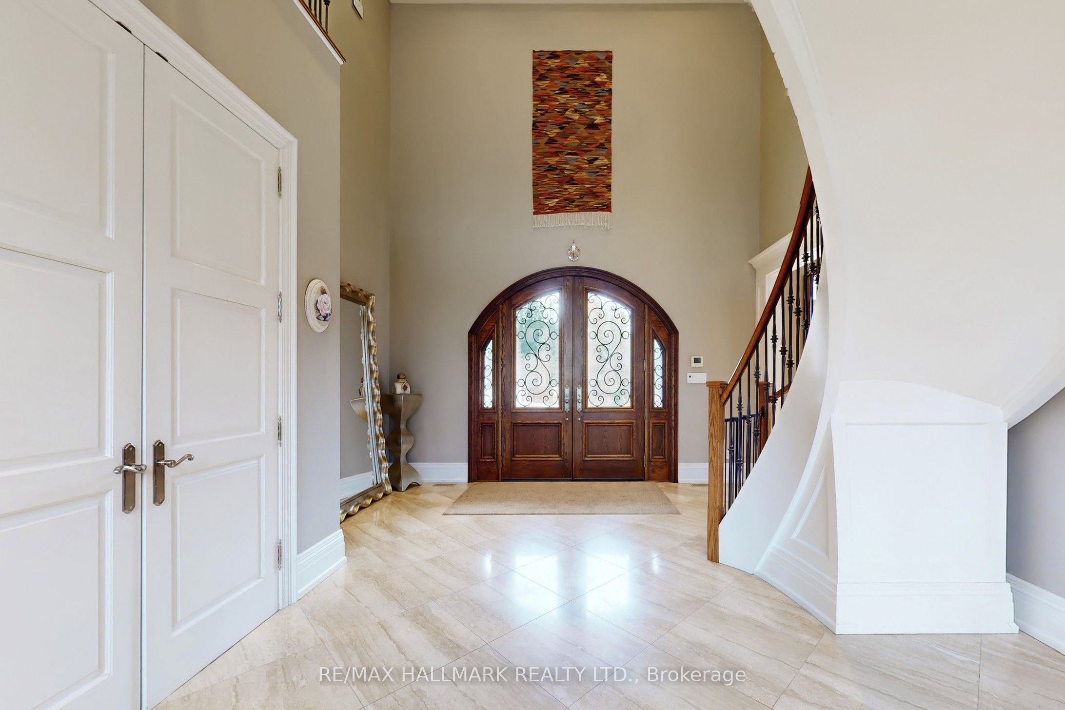 206 Churchill Avenue
