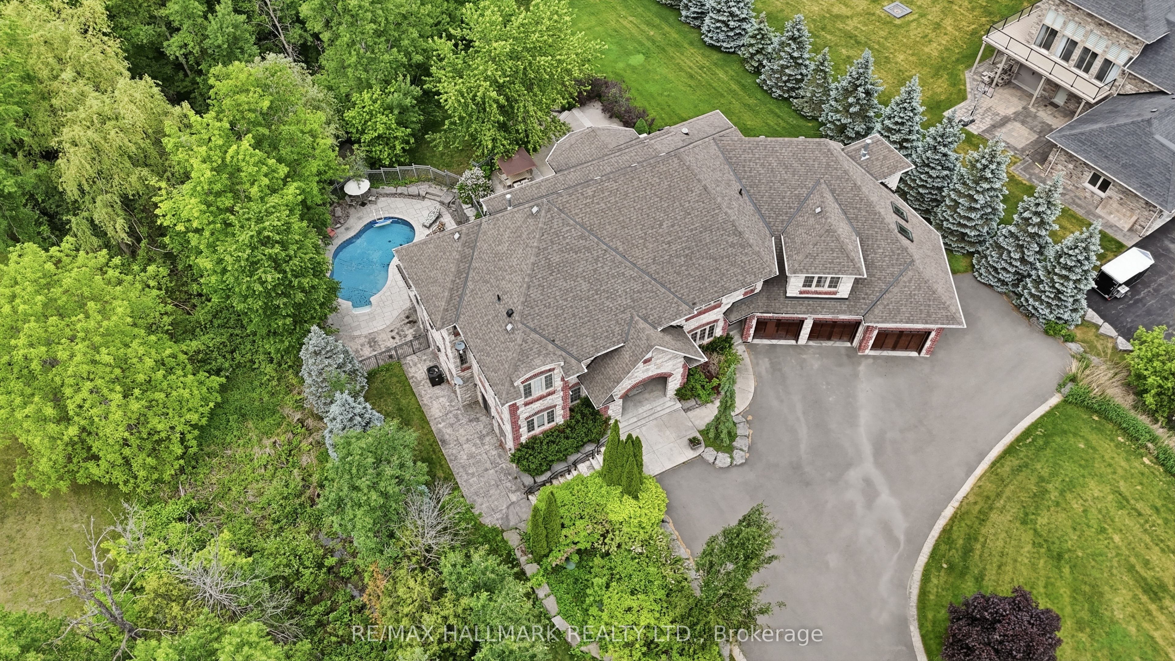 206 Churchill Avenue